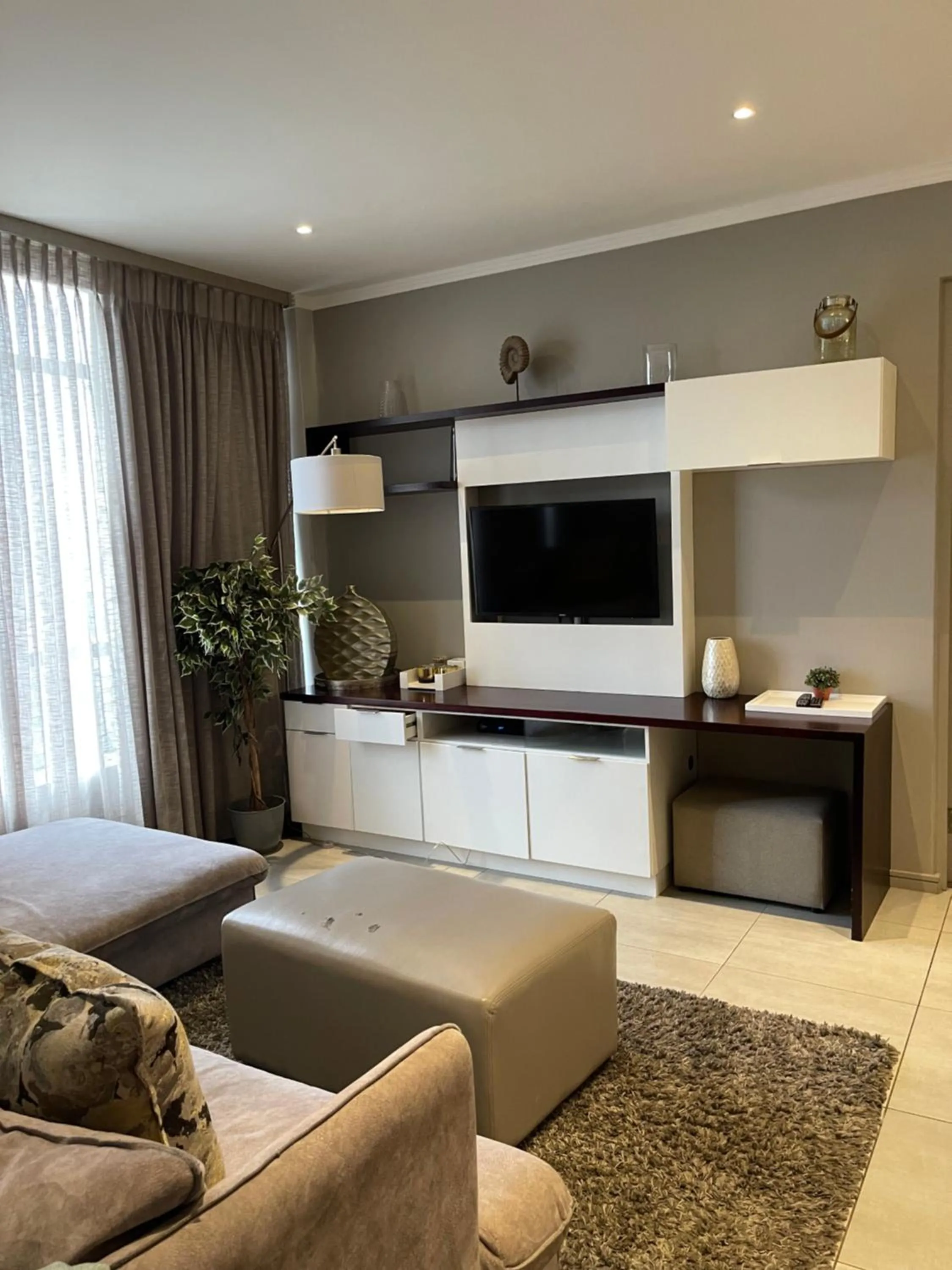 Apartment in CGRSA Apartments Sandton