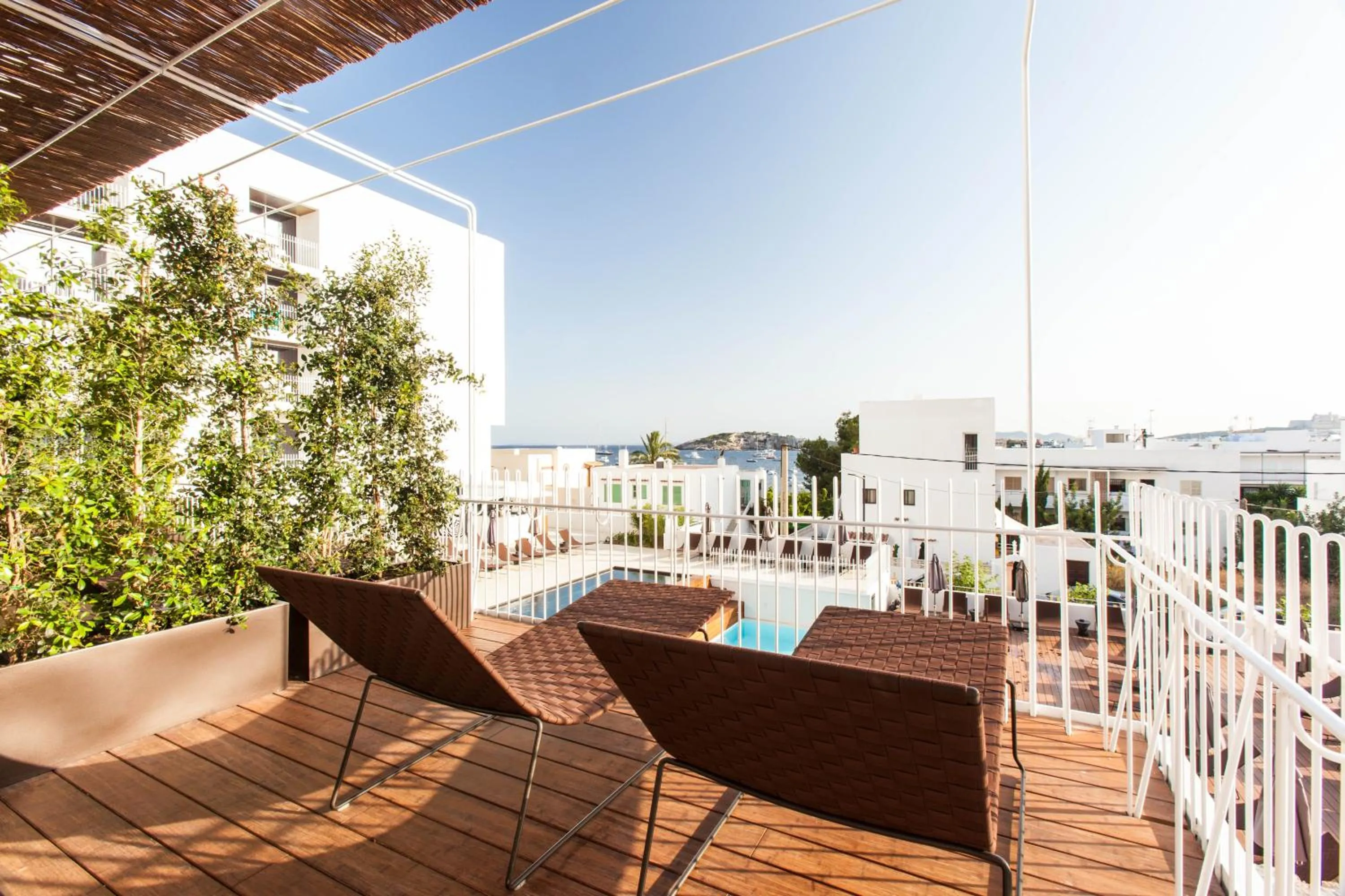 Deluxe Double Room with Terrace in Ocean Drive Talamanca