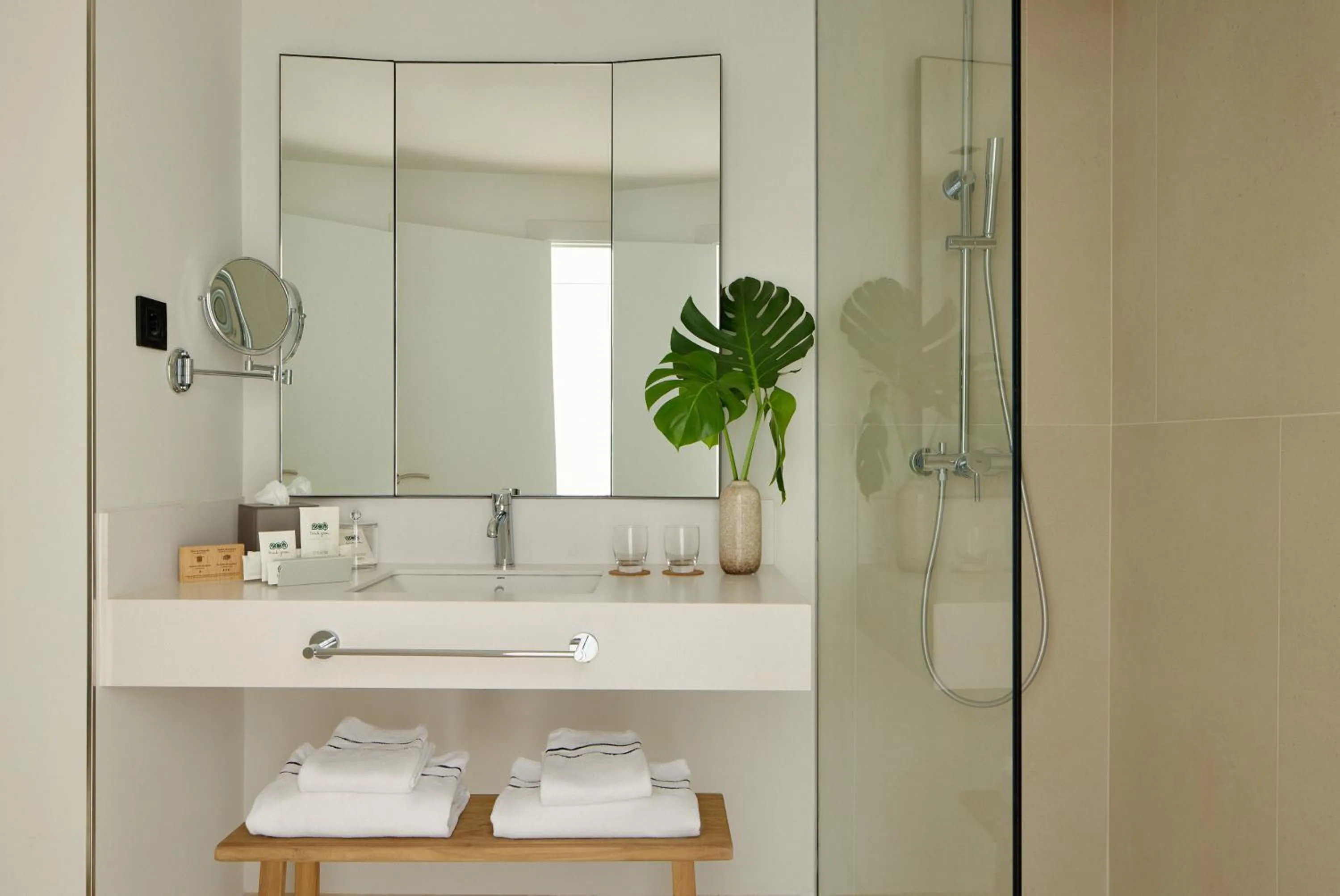 Premium Connecting Room in Meliá Lloret de Mar