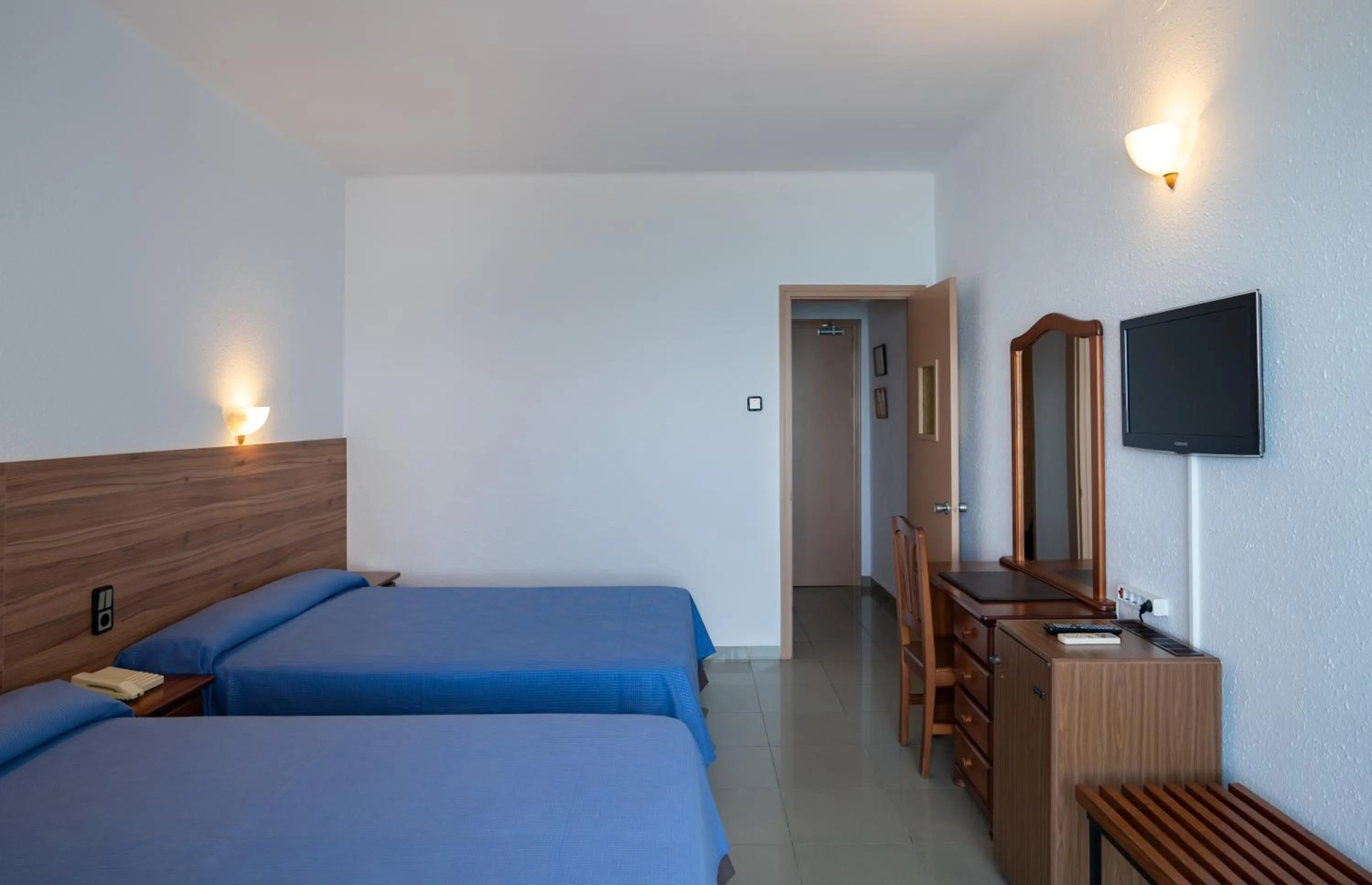 Quadruple Room with Side Sea View (2 Adults + 2 Children) in Medplaya Hotel Vistamar Costa Dorada