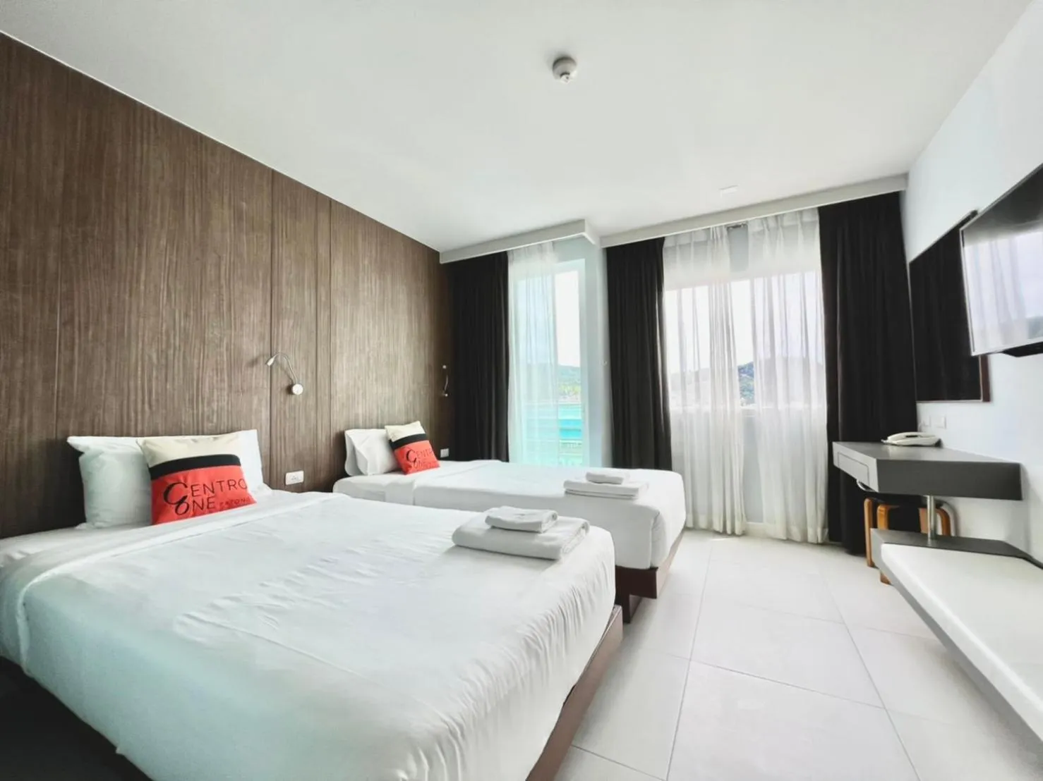 Deluxe Twin Room in Centro One Patong