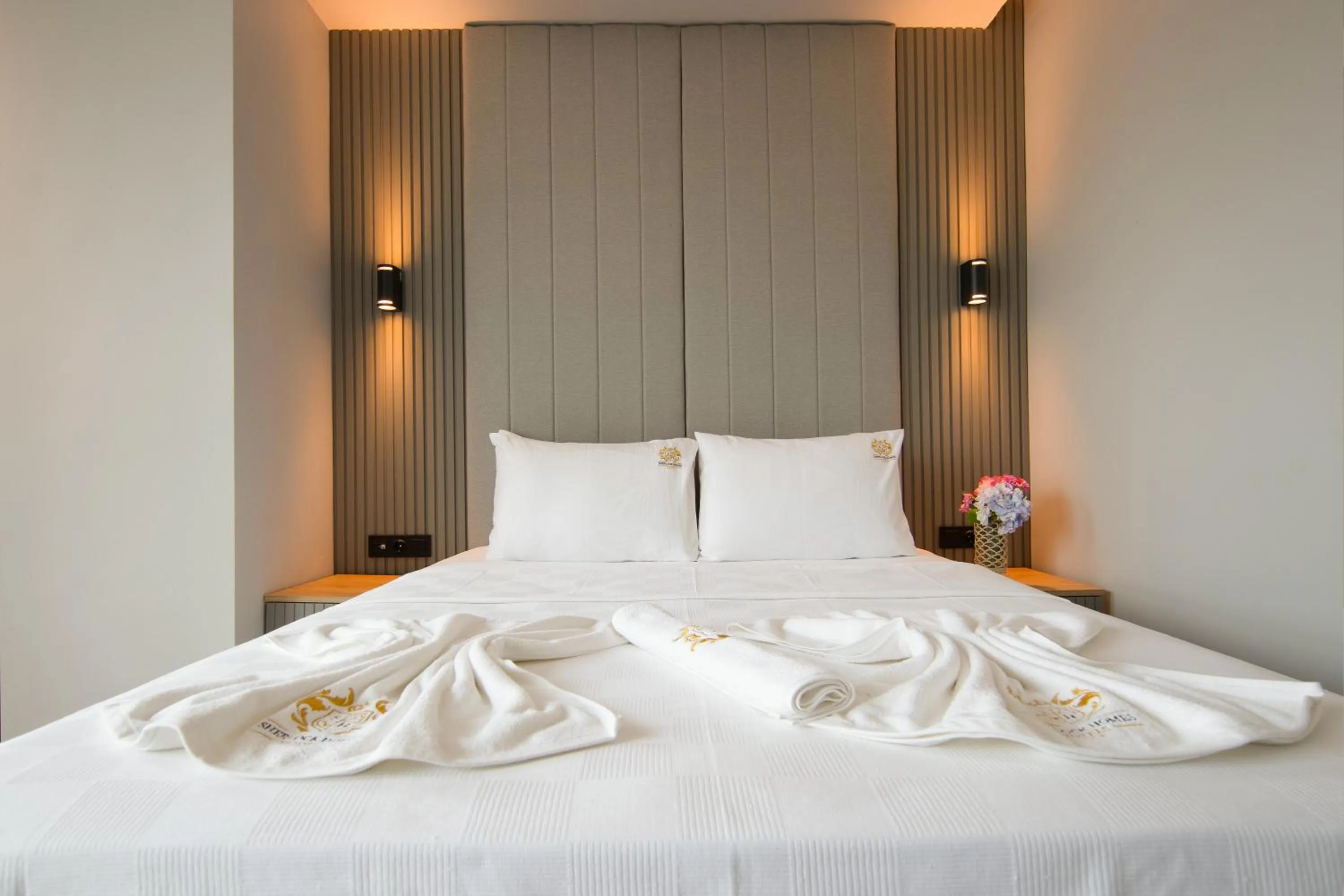 Deluxe Room in SHERLOCK HOMES HOTELS