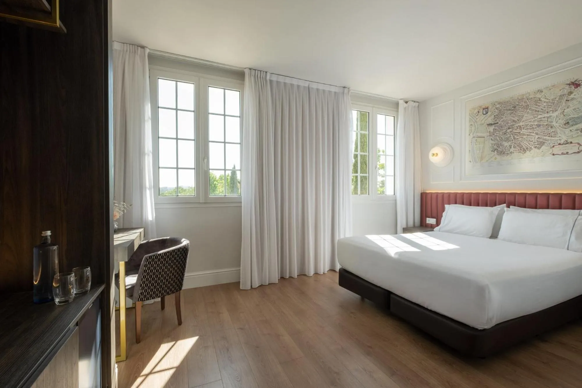 Romantic Double Room in Exe Zarzuela Park