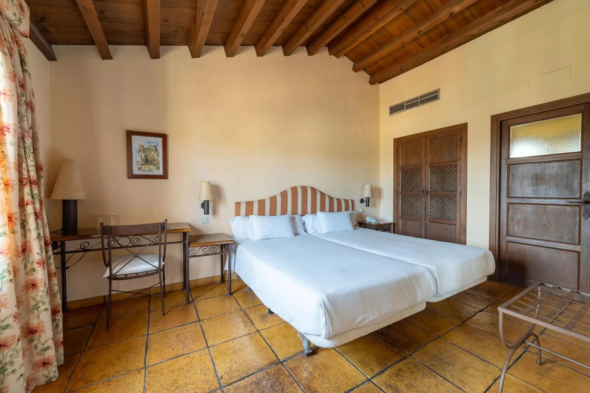 Double or Twin Room with Terrace in Cigarral de Caravantes