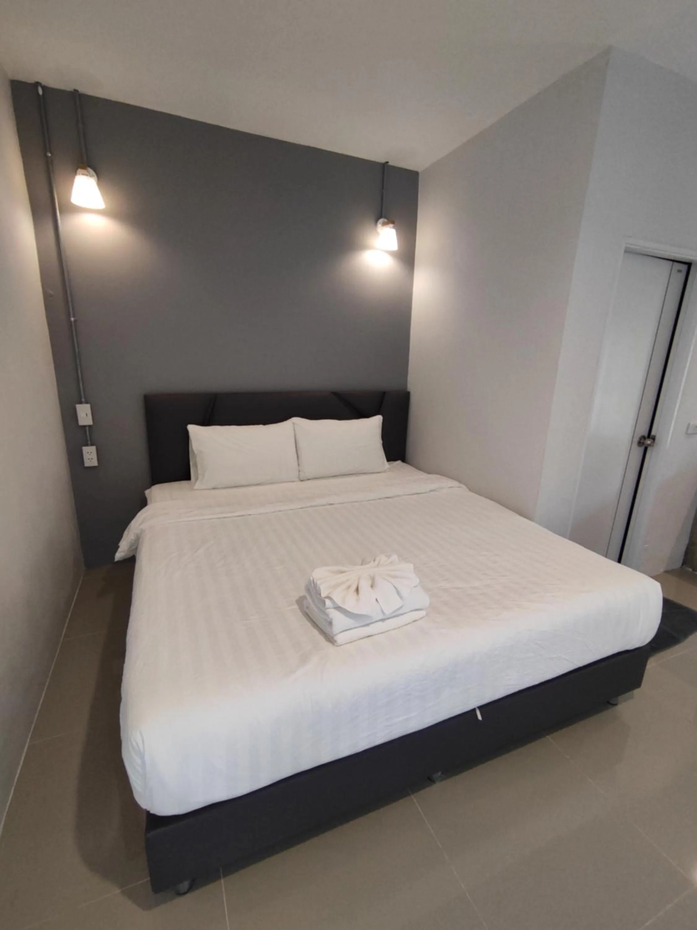 Superior Double Room in Life Hotel Rongkhun - White Temple Chiangrai