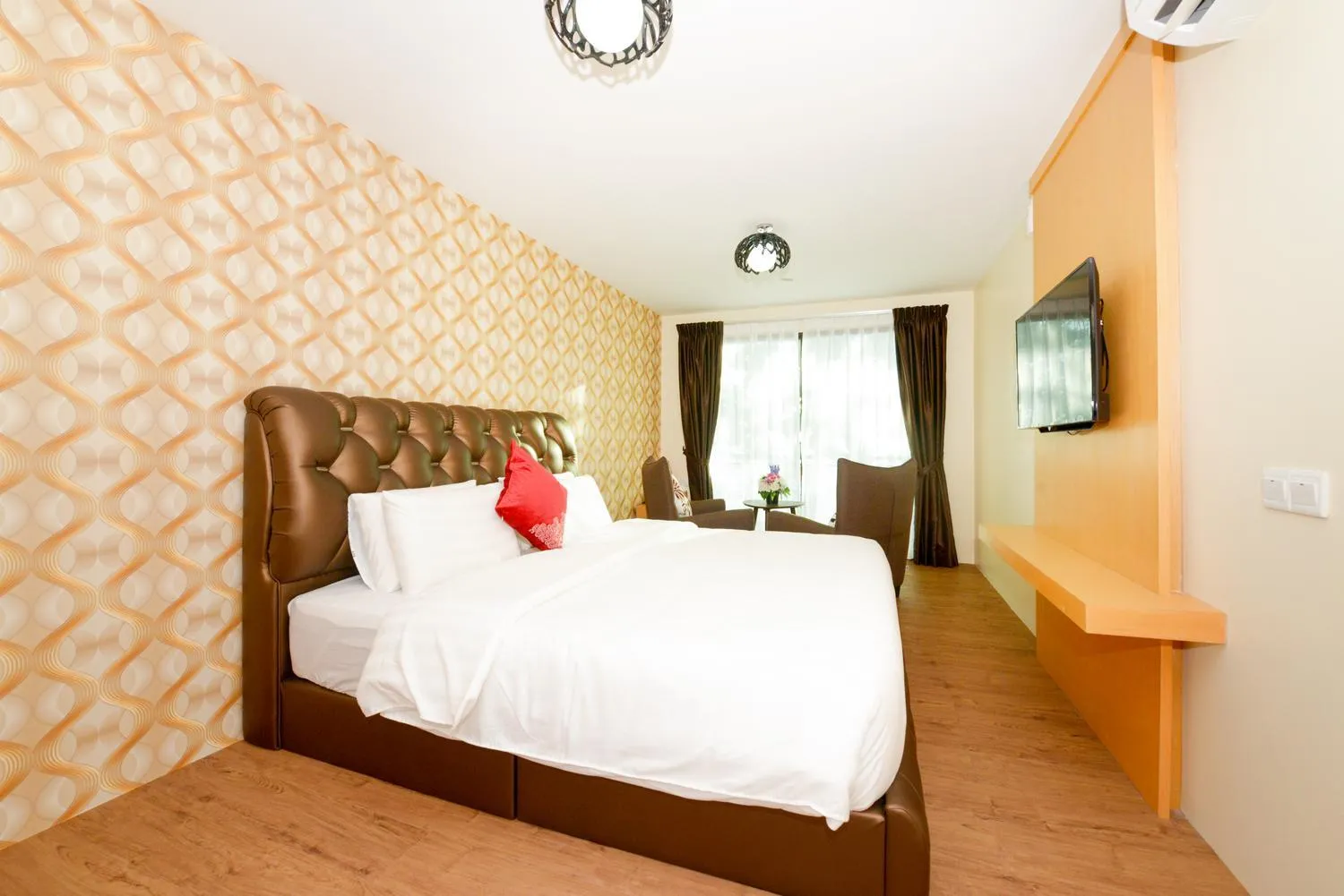 Deluxe Suite in Delta Chenang Resort