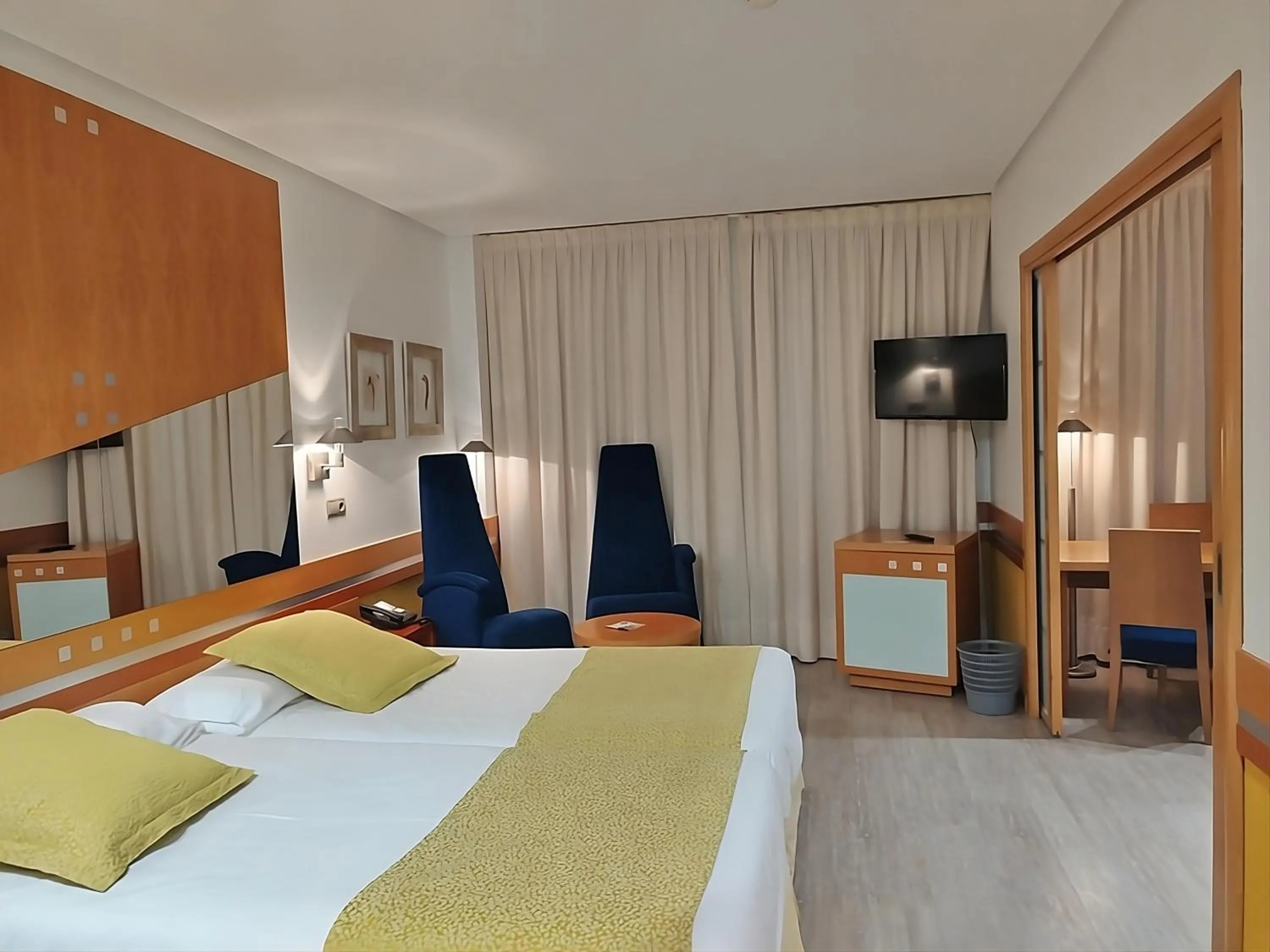 Deluxe Junior Suite in Hotel Torresport