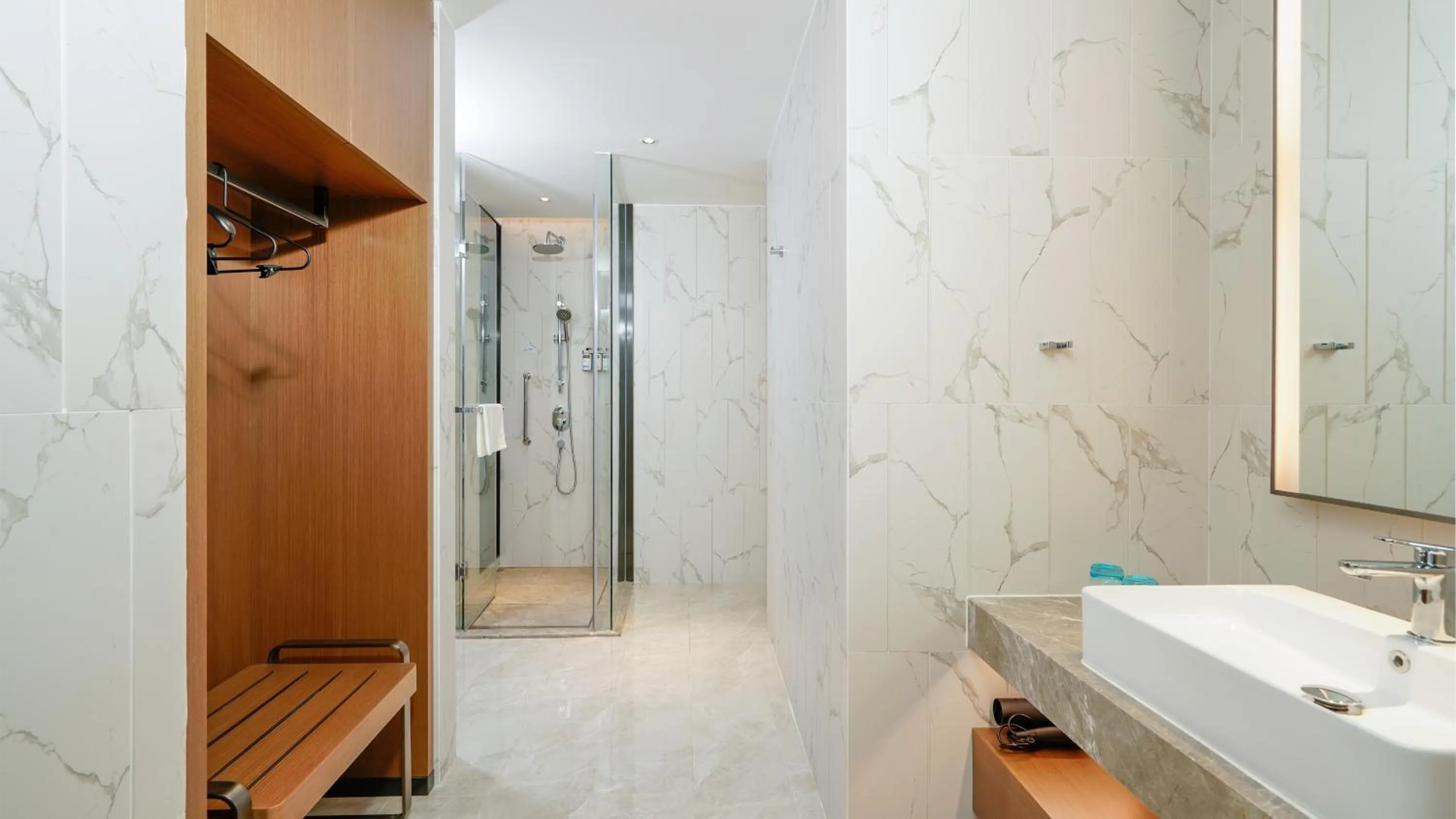 Standard King Room in Holiday Inn Express Cangzhou High-Tech Zone by IHG