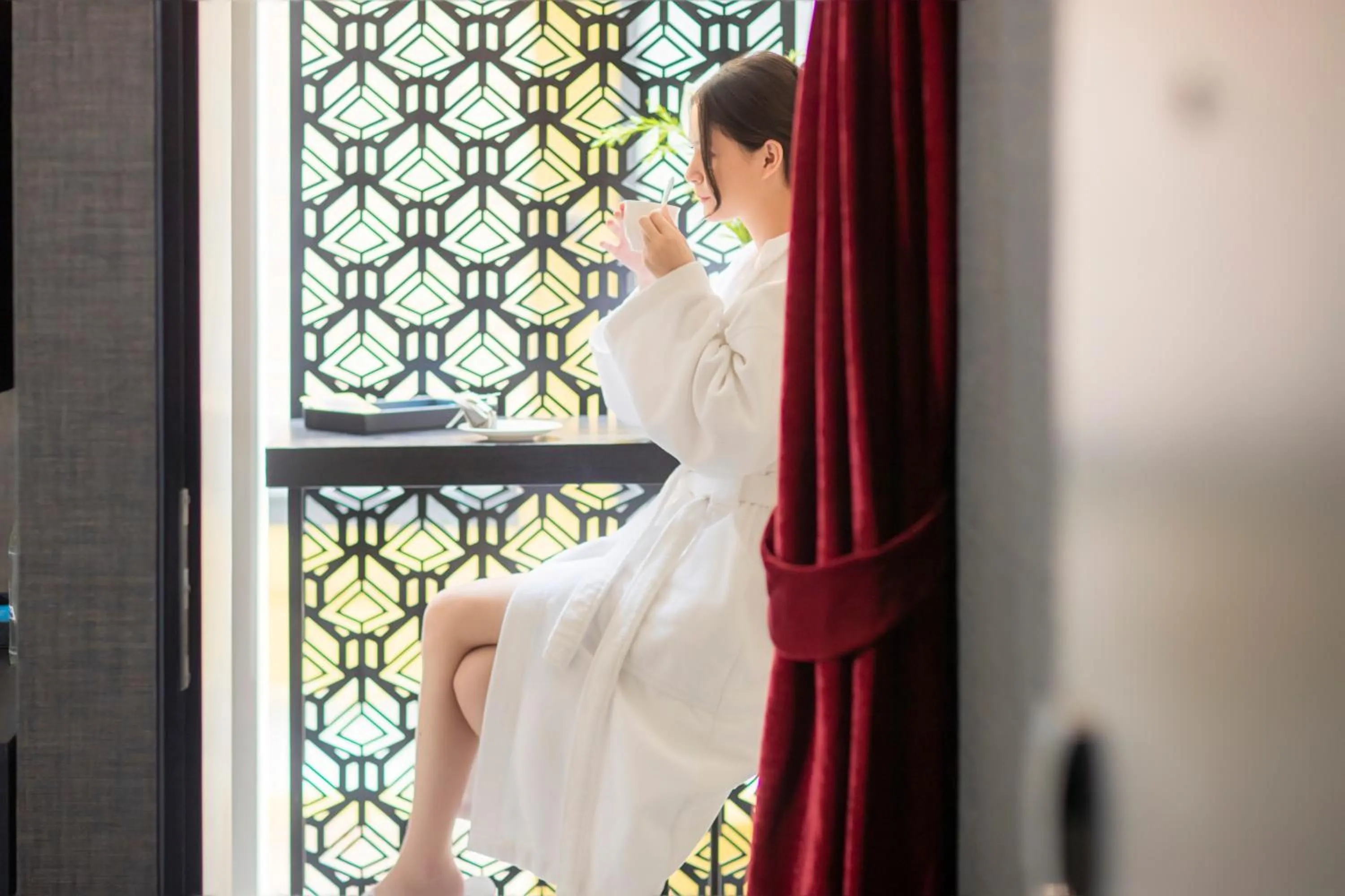 Standard Queen Room in The Gravitique Hotel Khaosan