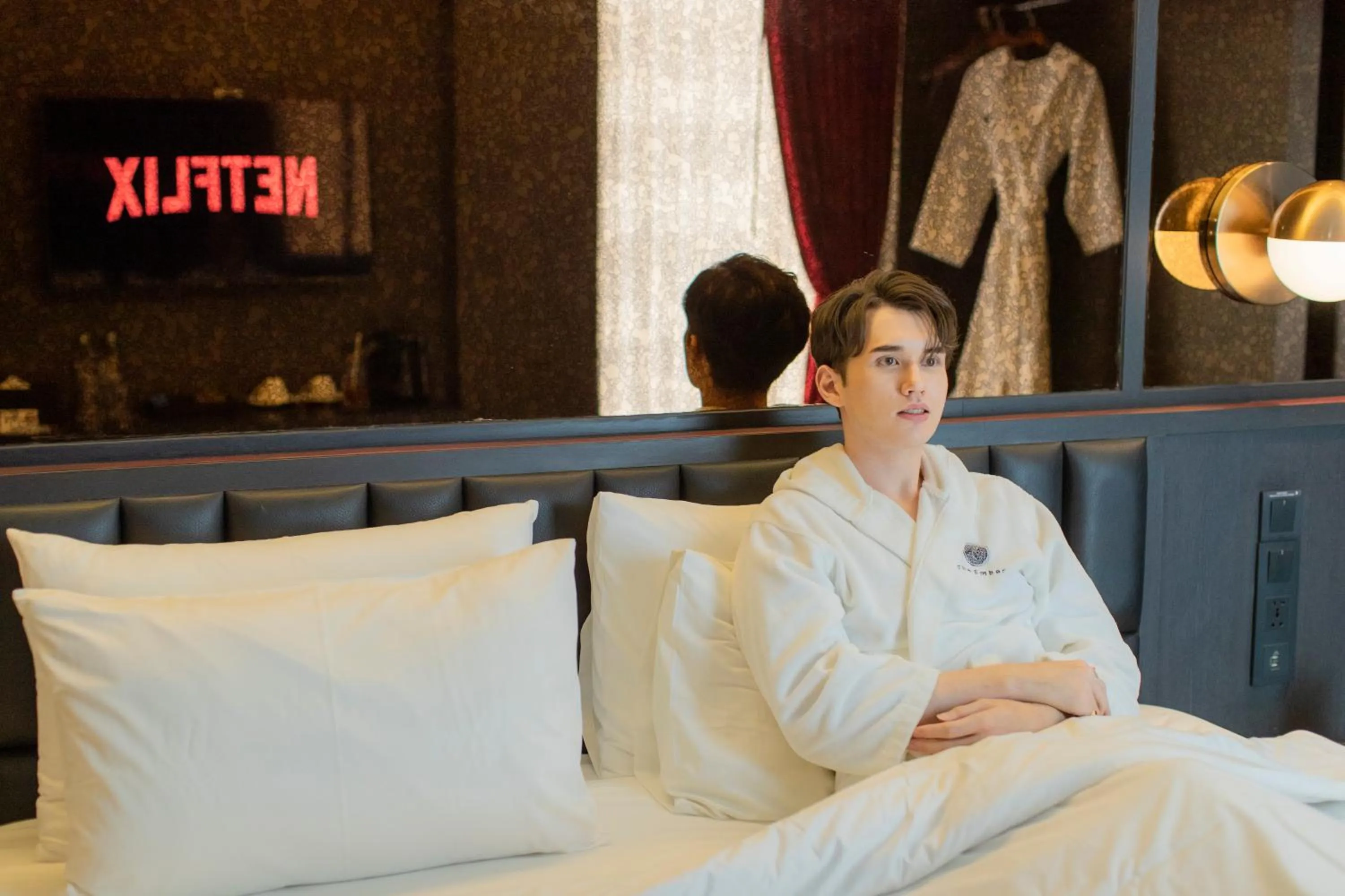  Premier Room in The Gravitique Hotel Khaosan