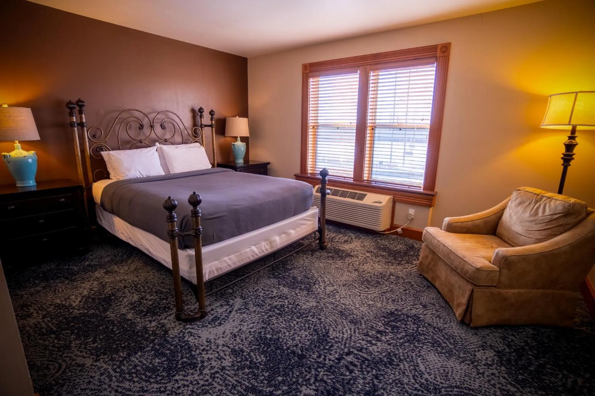 Deluxe Single Room - single occupancy in Nuk's Executive Suites
