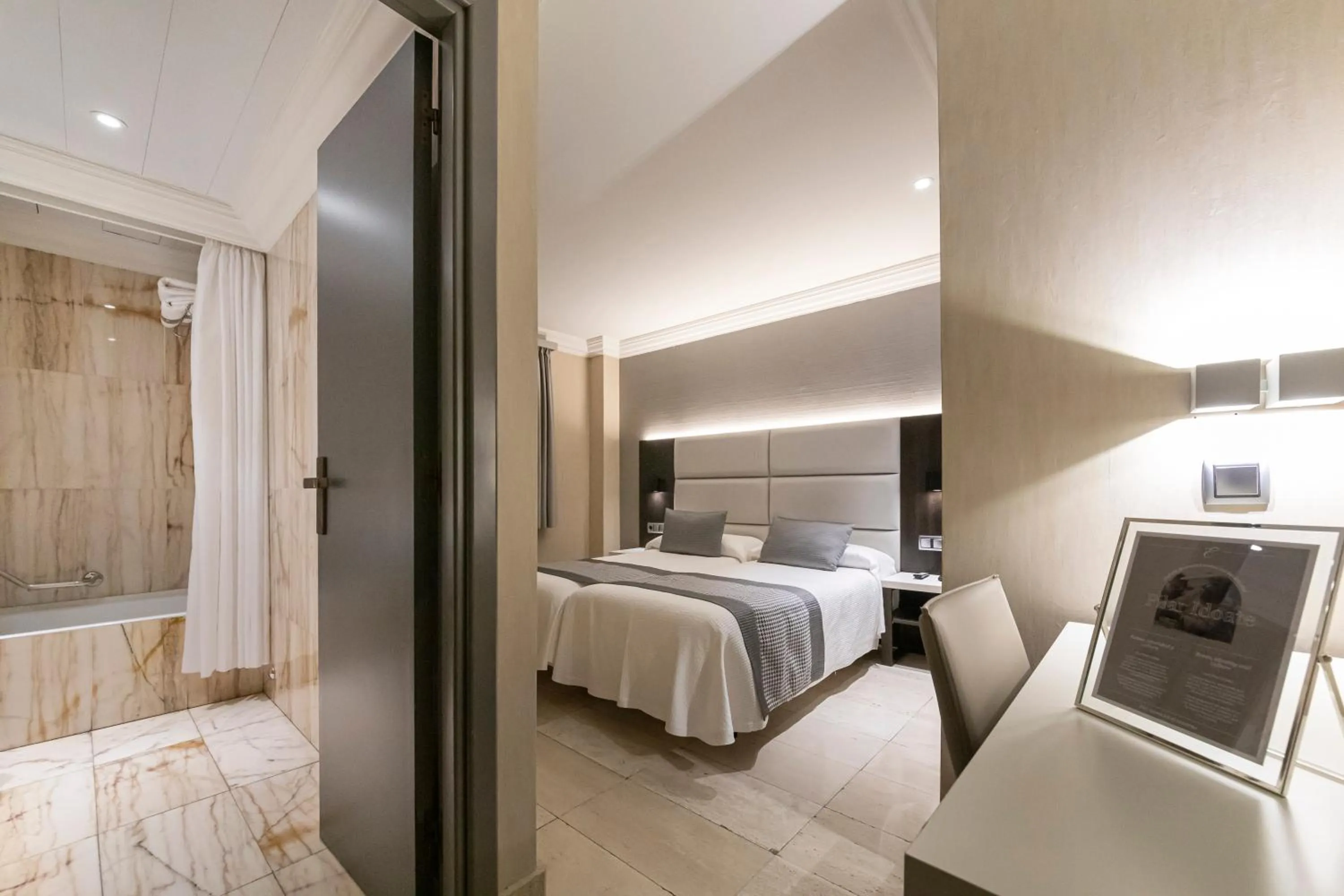 Interior Twin Room in Habitus Hotel Europa