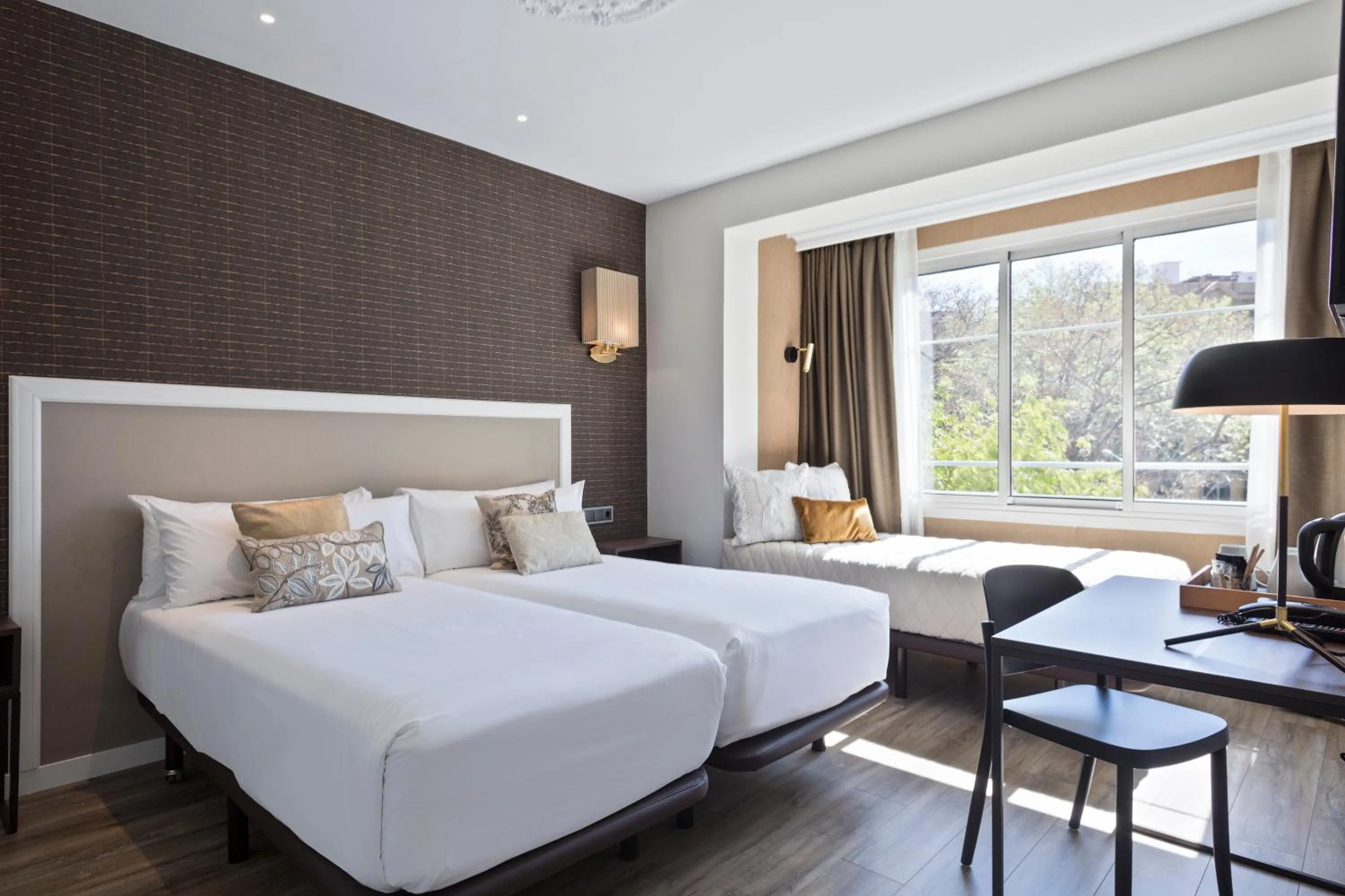 Triple Room in Acta Splendid