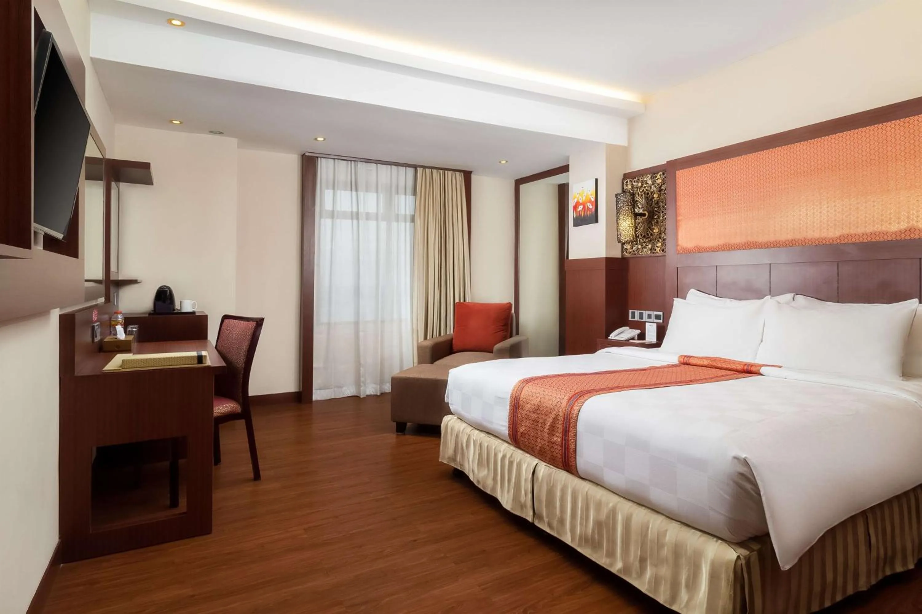 Superior Double Room with Shower Only and City View - Non-Smoking in Best Western Plus Makassar Beach