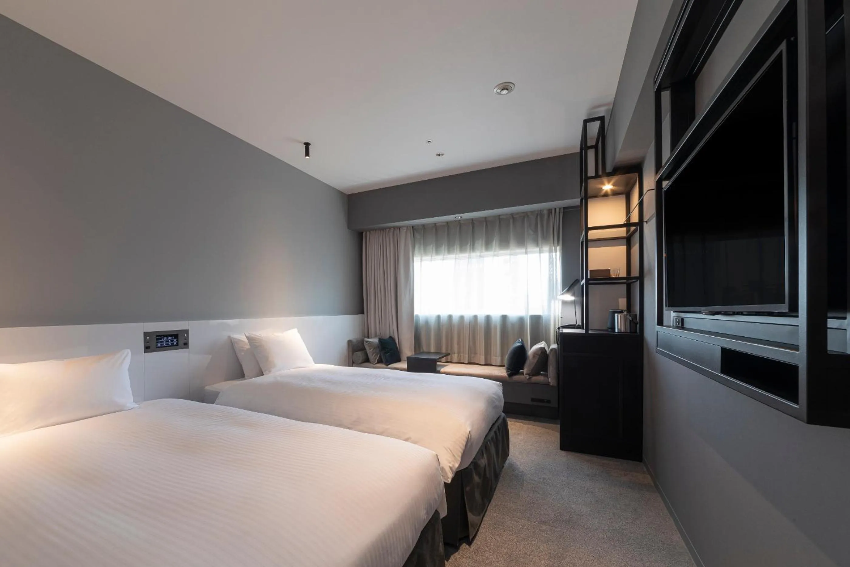 Standard Twin Room in Hotel Keihan Namba Grande