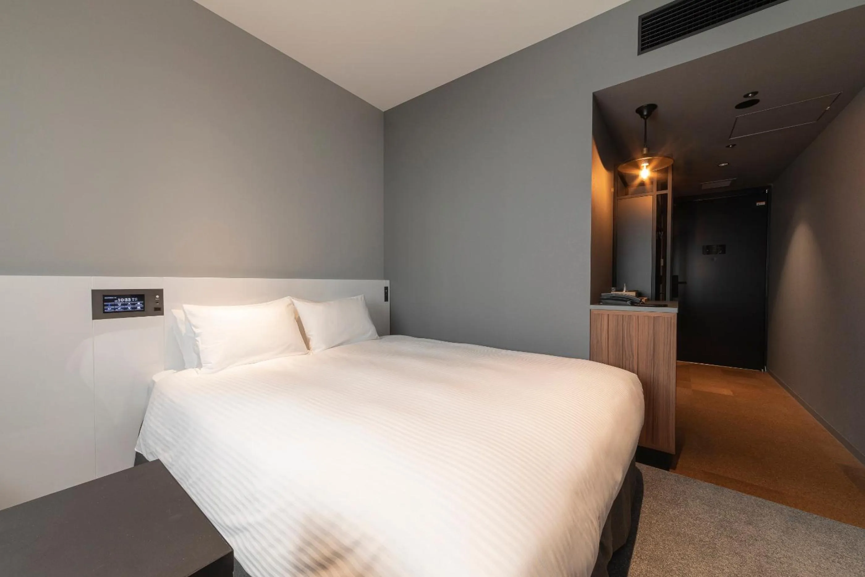 Superior Double Room - single occupancy in Hotel Keihan Namba Grande