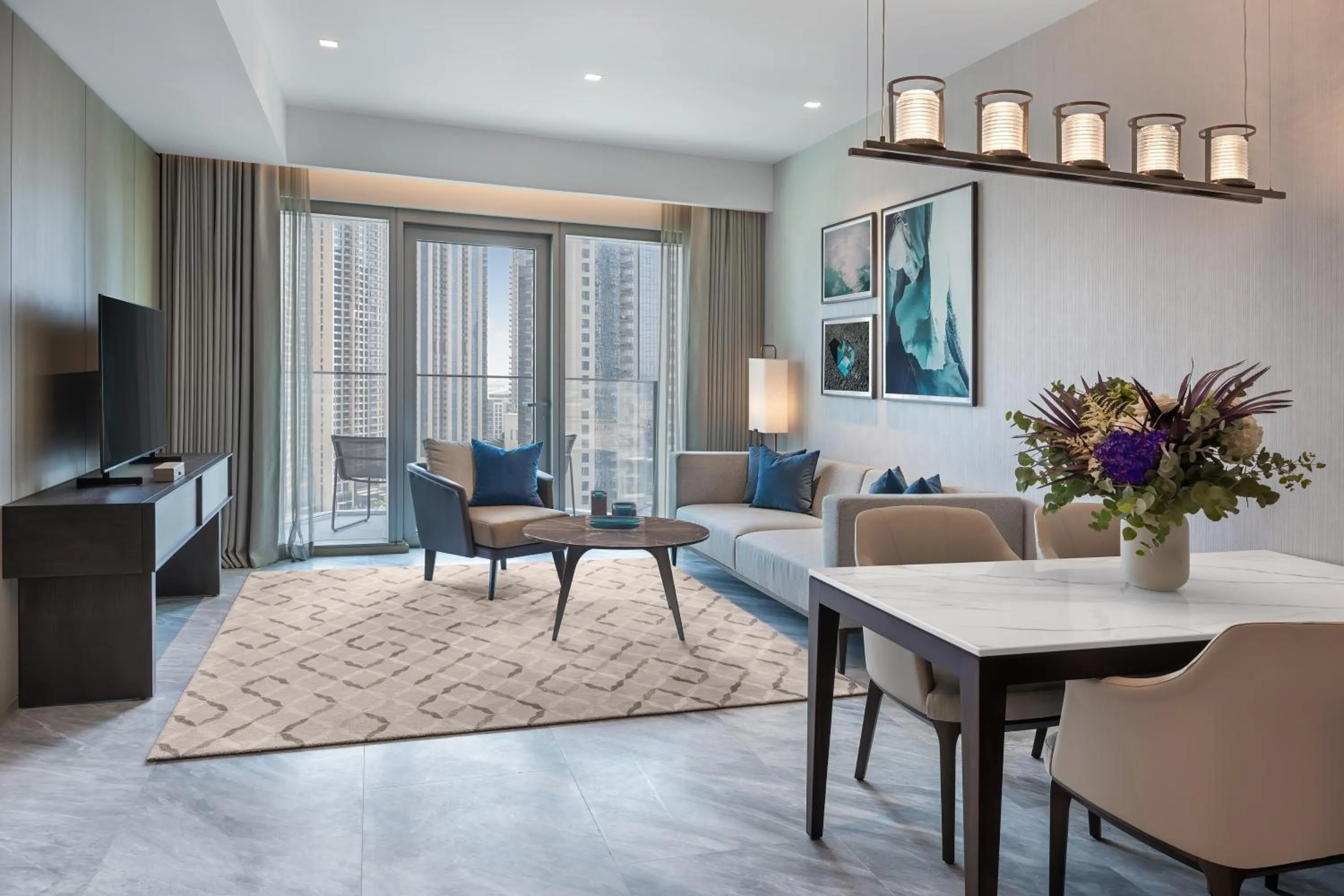 City View Executive Suite with Club Lounge access - Afternoon Tea, Evening Drinks & Canapes, all-day refreshments King Bed  in Address Creek Harbour