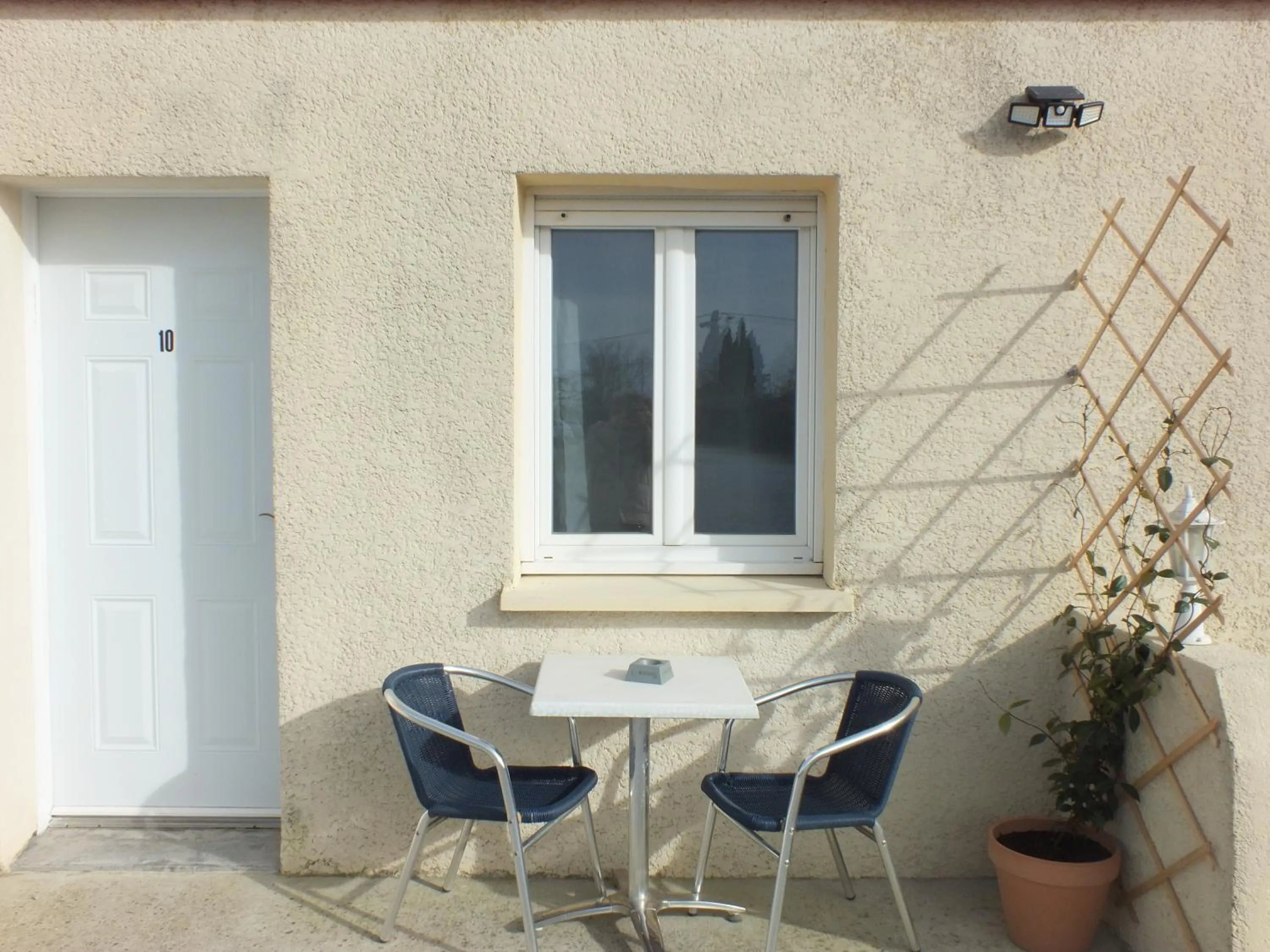 Double Room in Logis hôtel restaurant Le clos saint loup