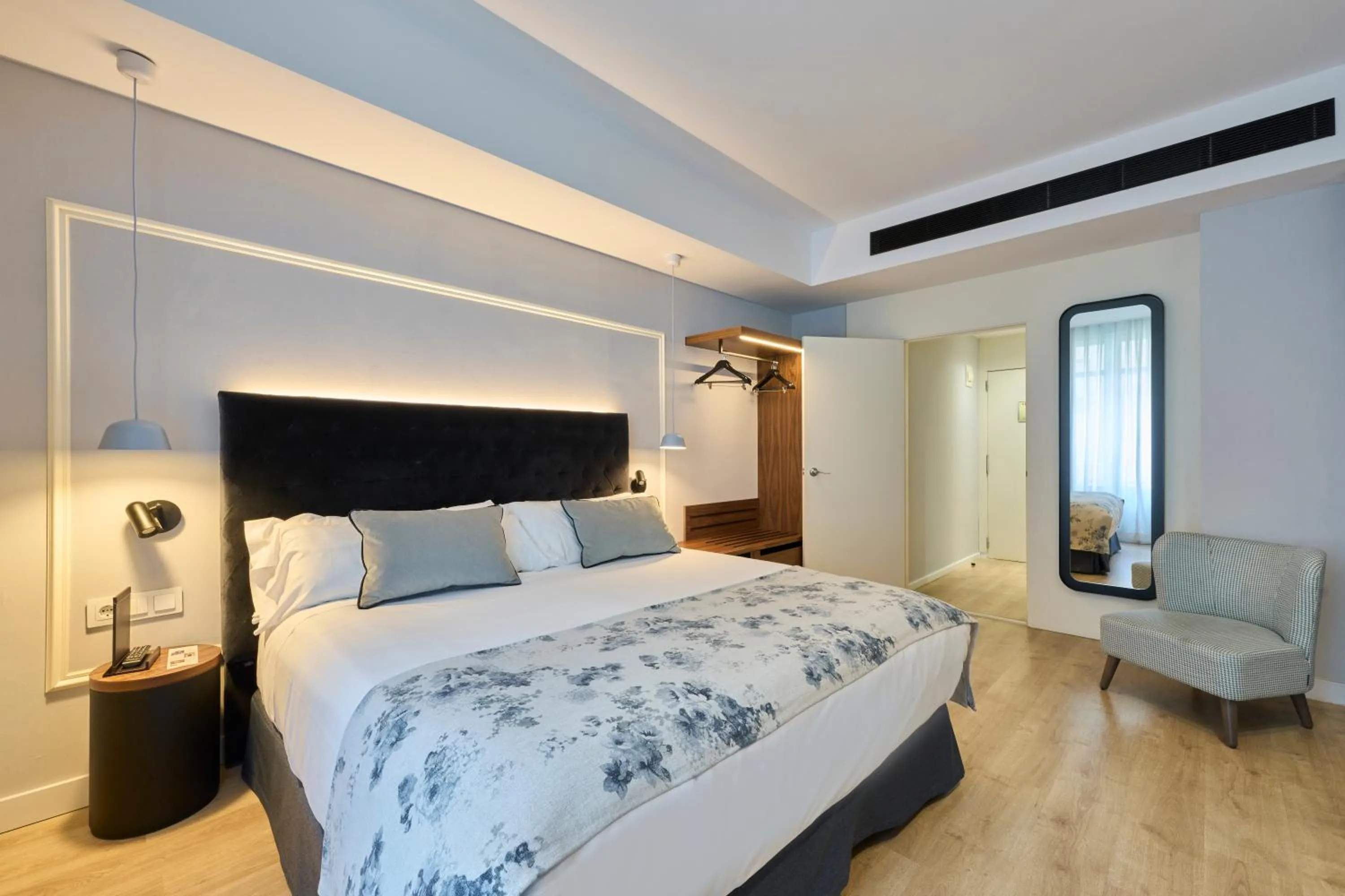 Premium Double or Twin Room in Catalonia El Pilar