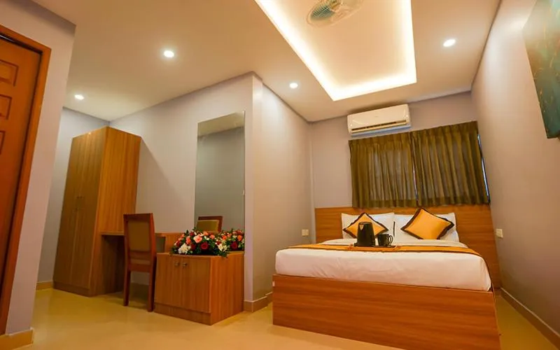 Standard Double Room in Hotel Emirates