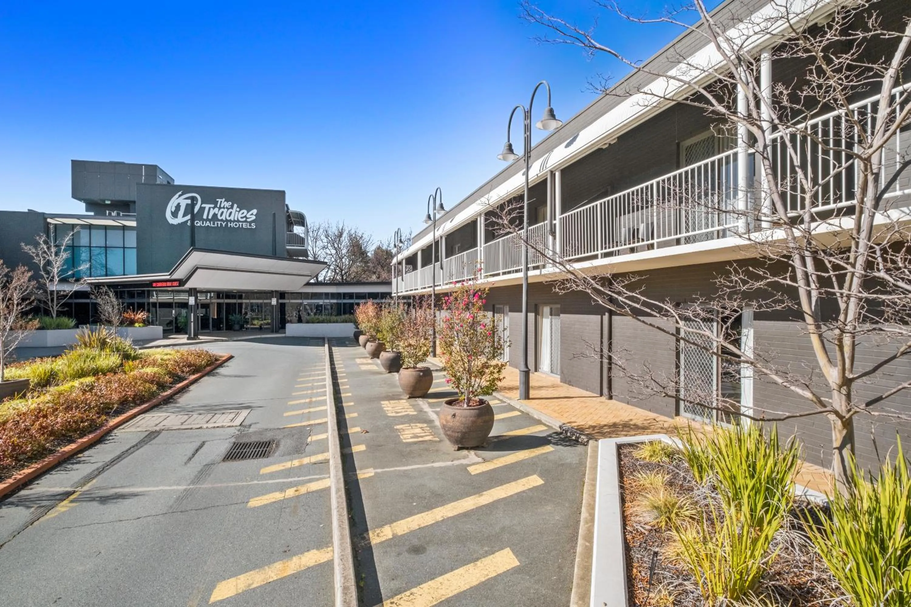 Standard room, Queen and Single Beds in Quality Hotel Dickson
