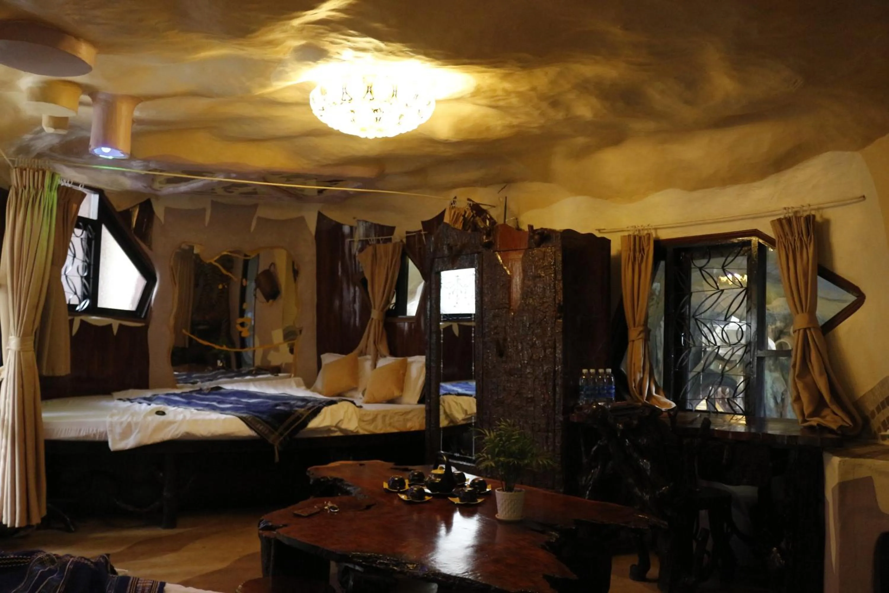 Tiger Room in Crazy House