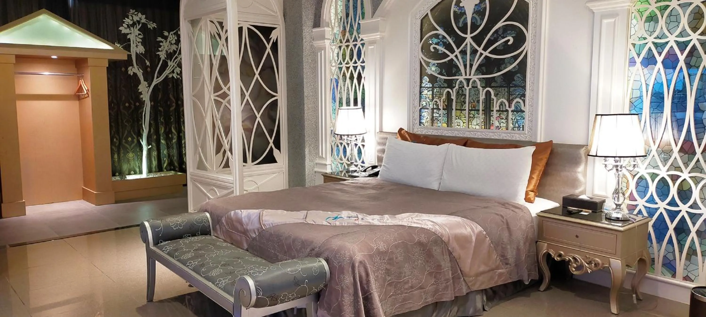 Fashion Garage Double Room (Check-in at 18:00) in Icloud Luxury Resort & Hotel