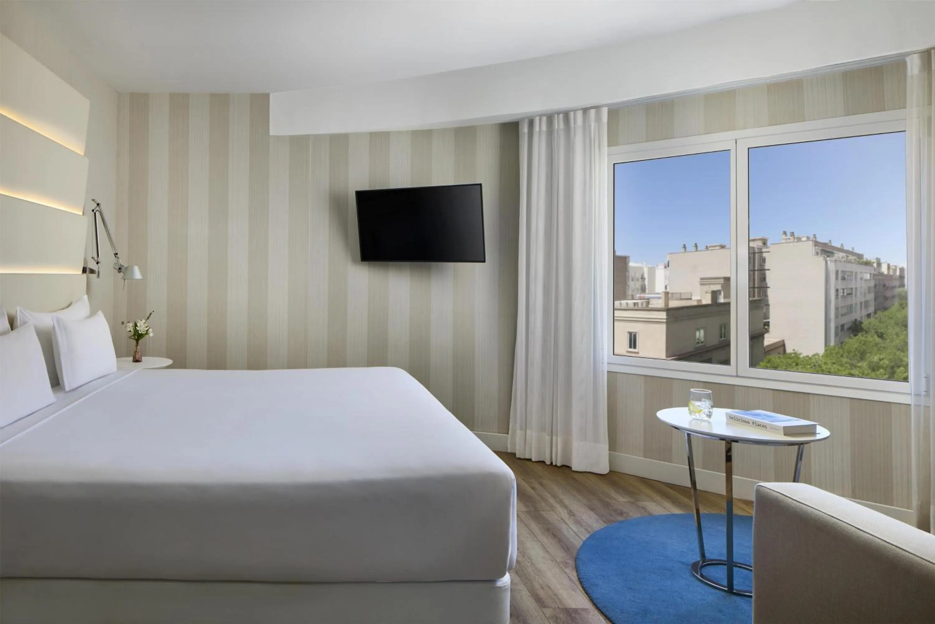 Superior Double Room in NH Madrid Balboa