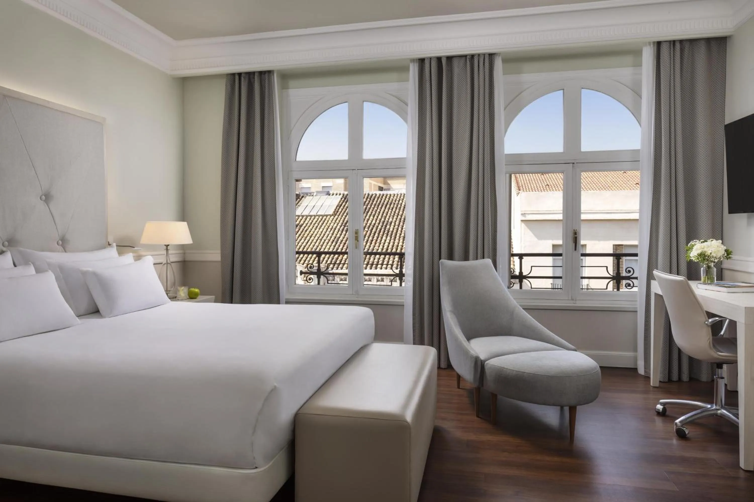 Premium Double or Twin Room in NH Collection Gran Hotel de Zaragoza