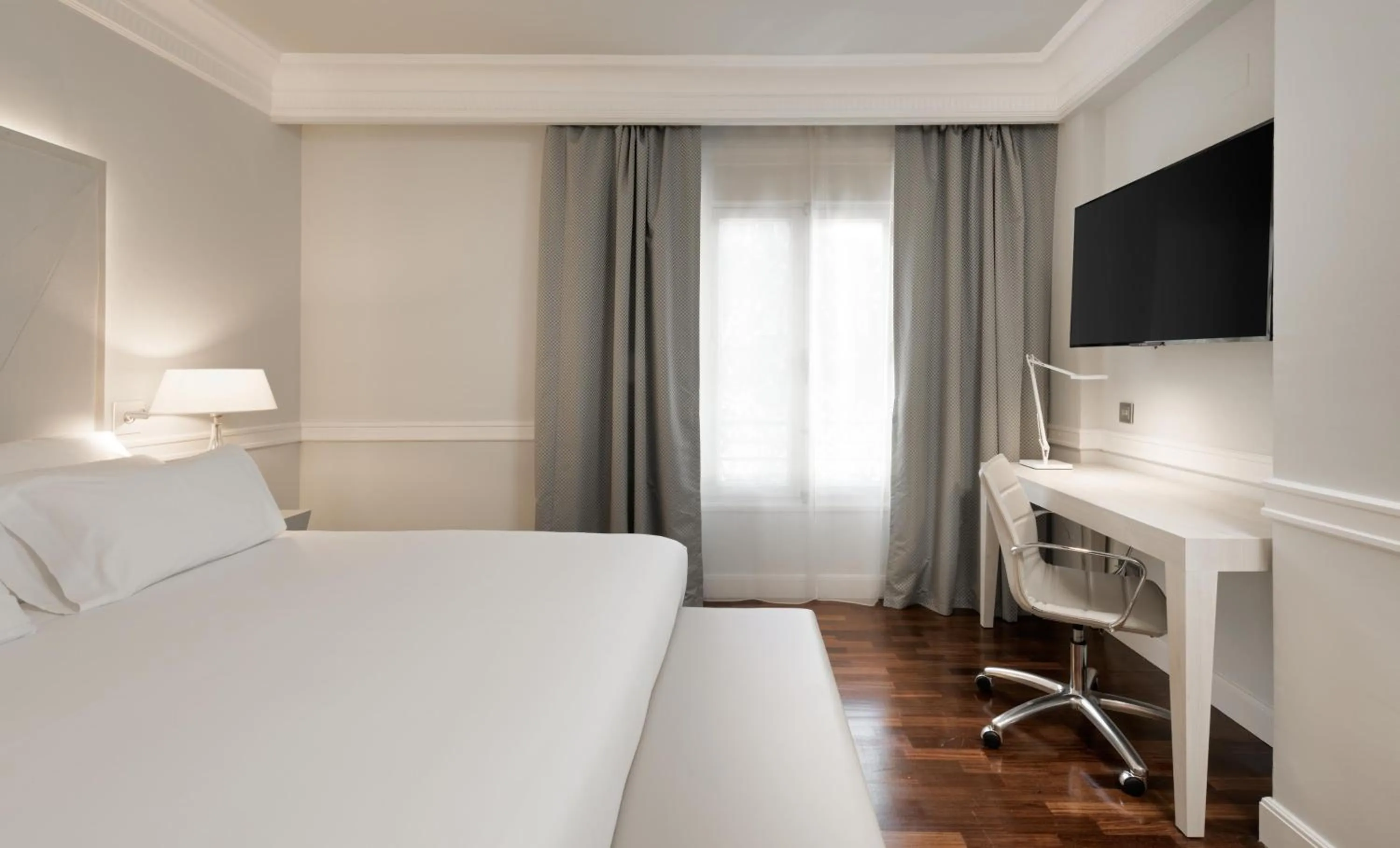 Superior Double or Twin Room in NH Collection Gran Hotel de Zaragoza