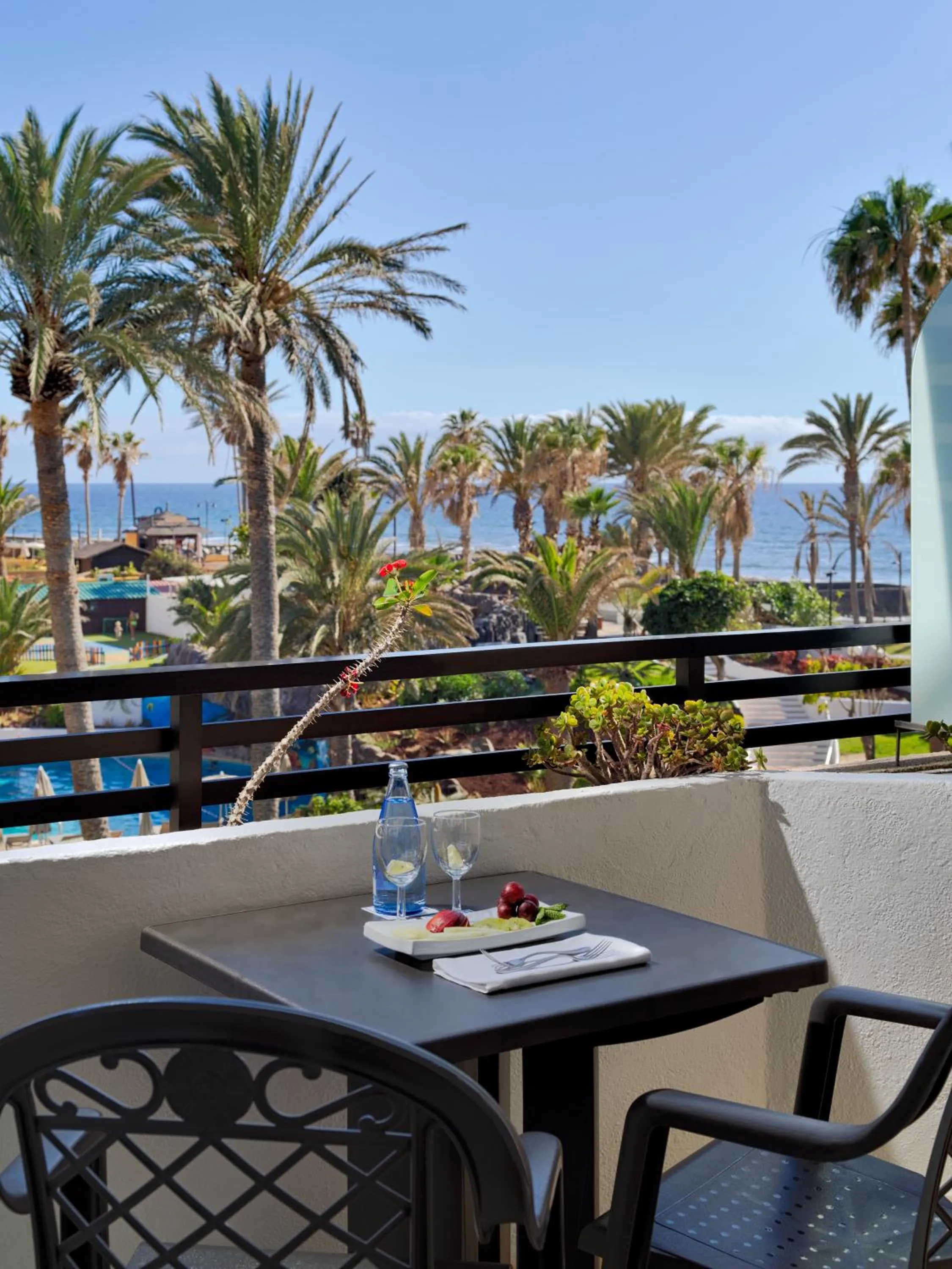 Double Room with Sea View (1 Adult) in H10 Conquistador