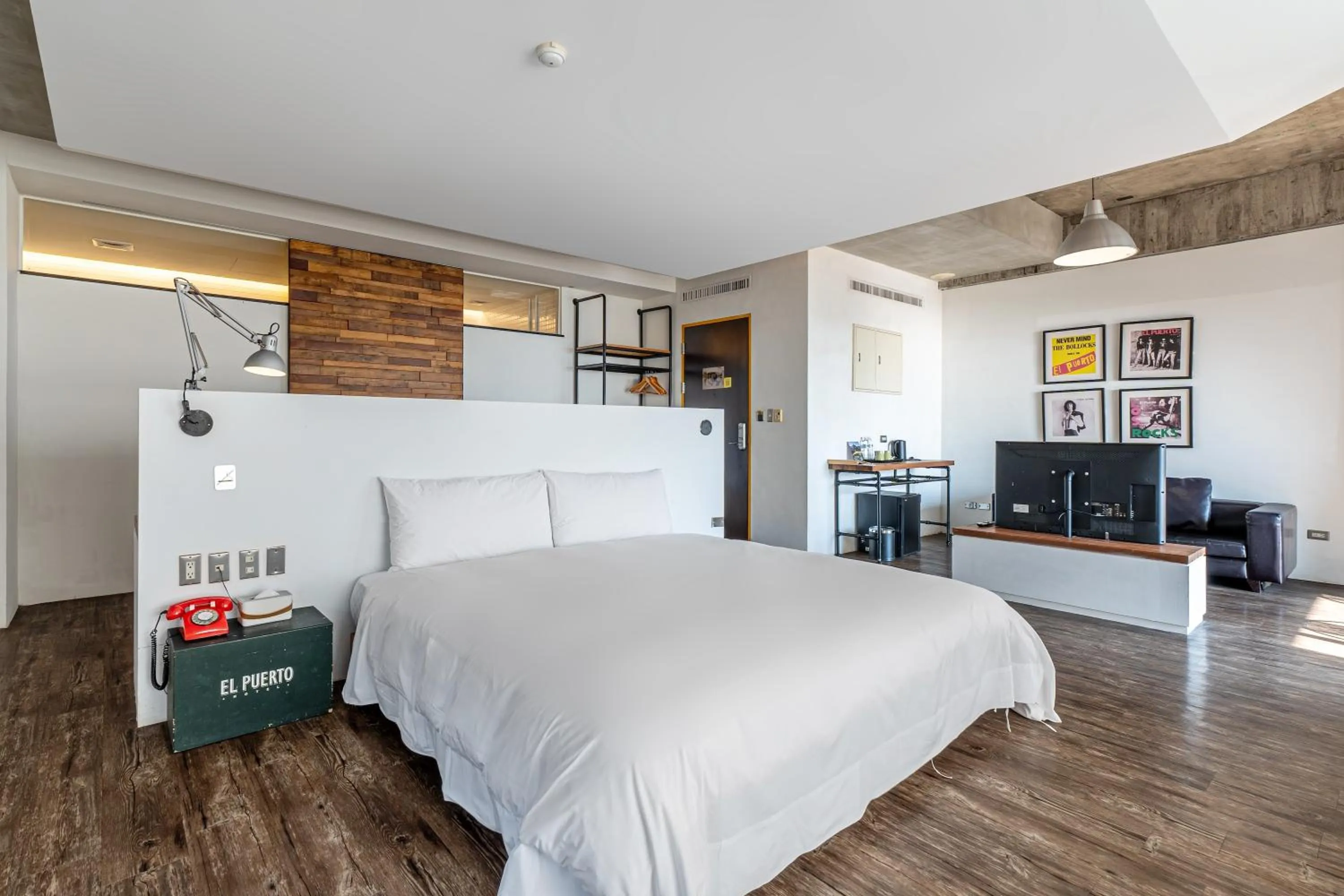 Deluxe Double Suite in El Puerto Hotel