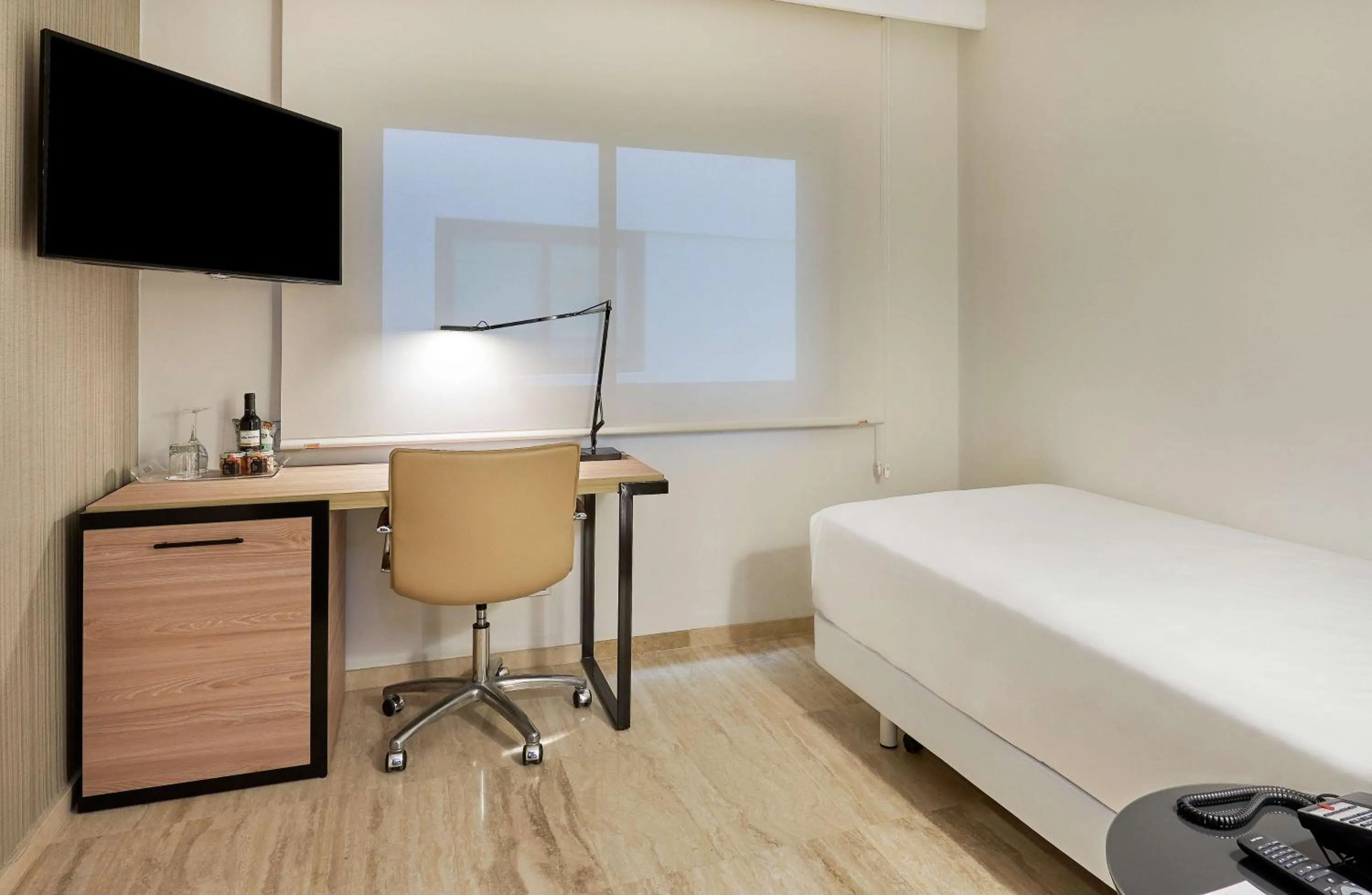 Standard Single Room in NH Imperial Playa