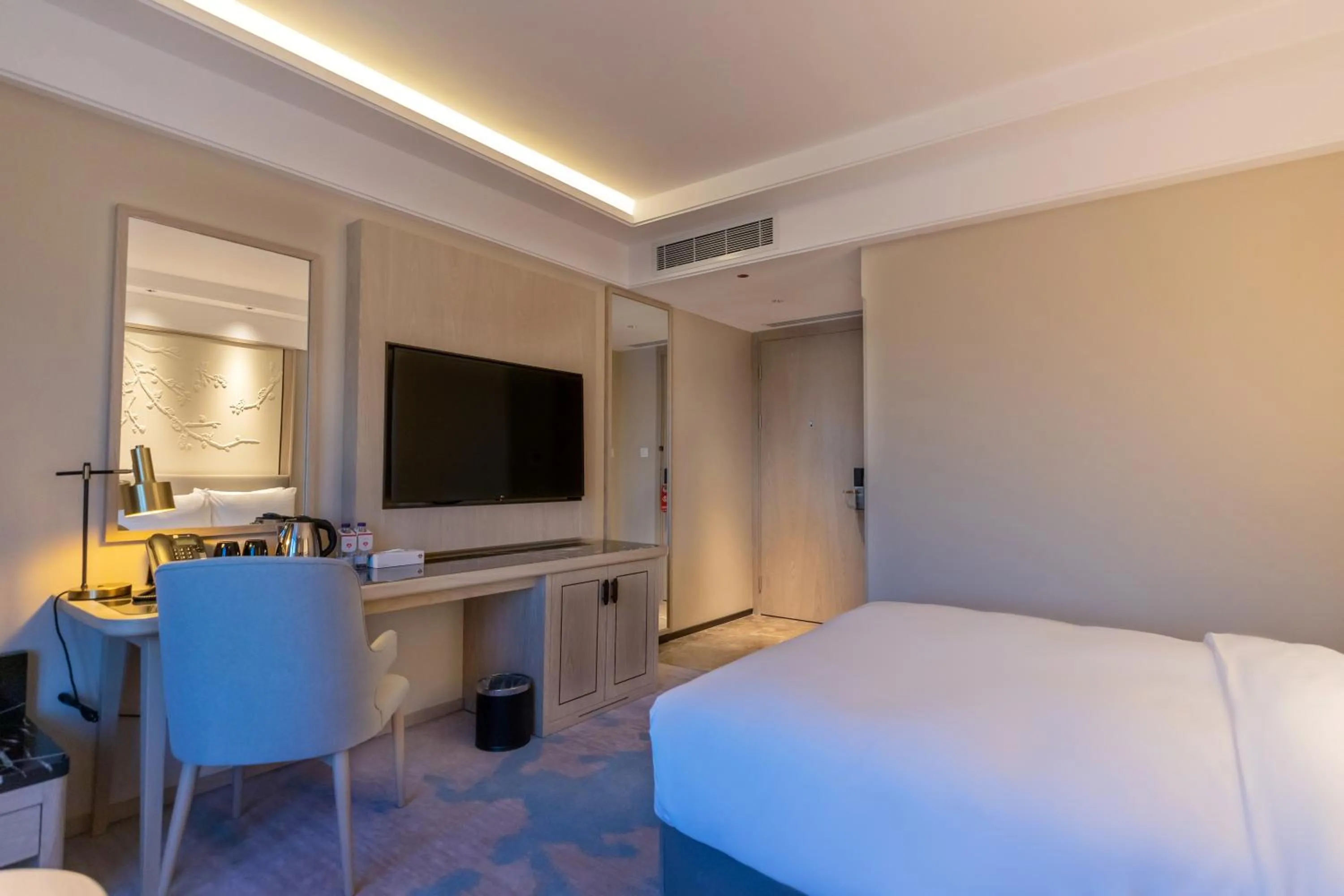 Standard King Room in Aber City Center