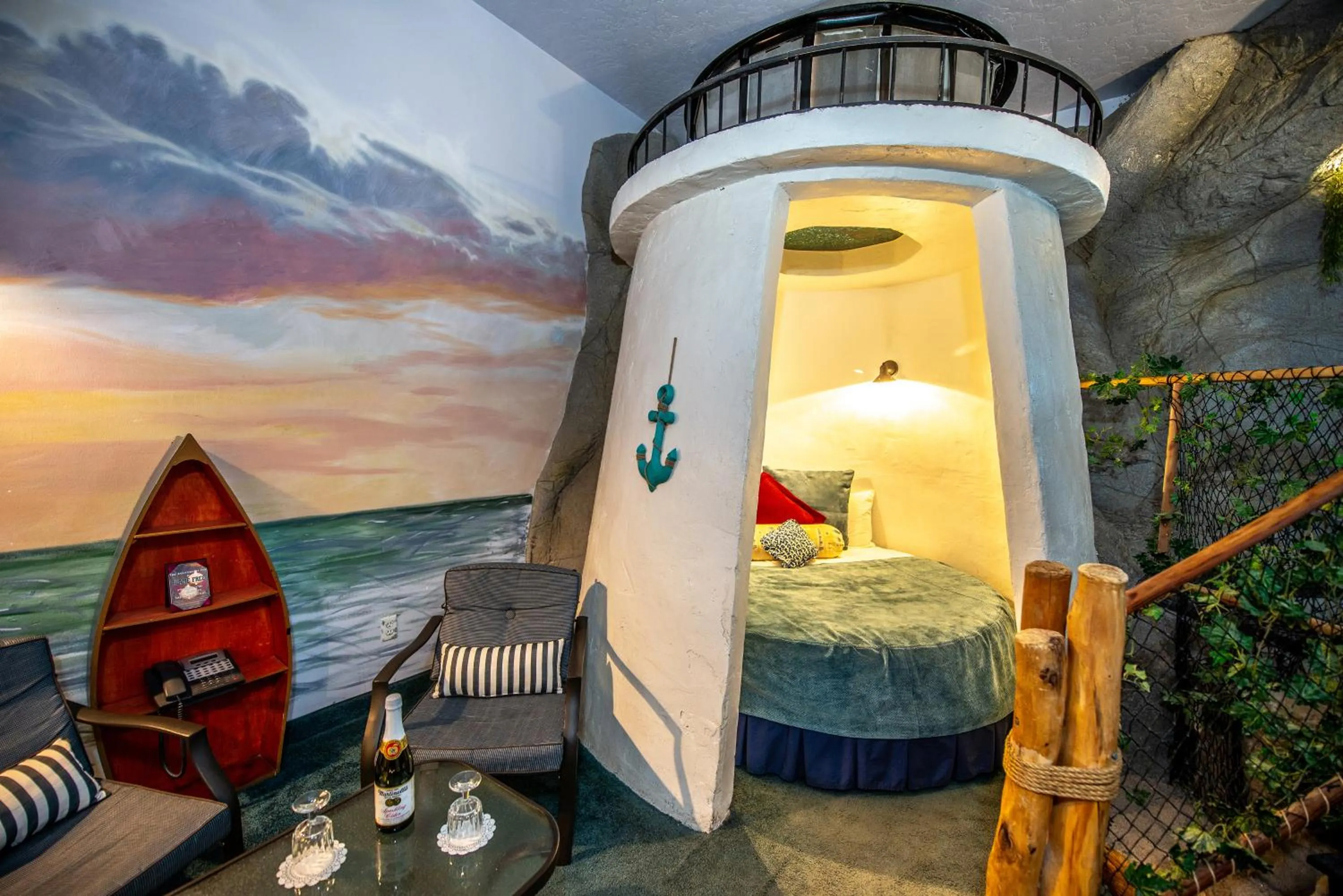 Deluxe King Room in The Anniversary Inn - Fifth South