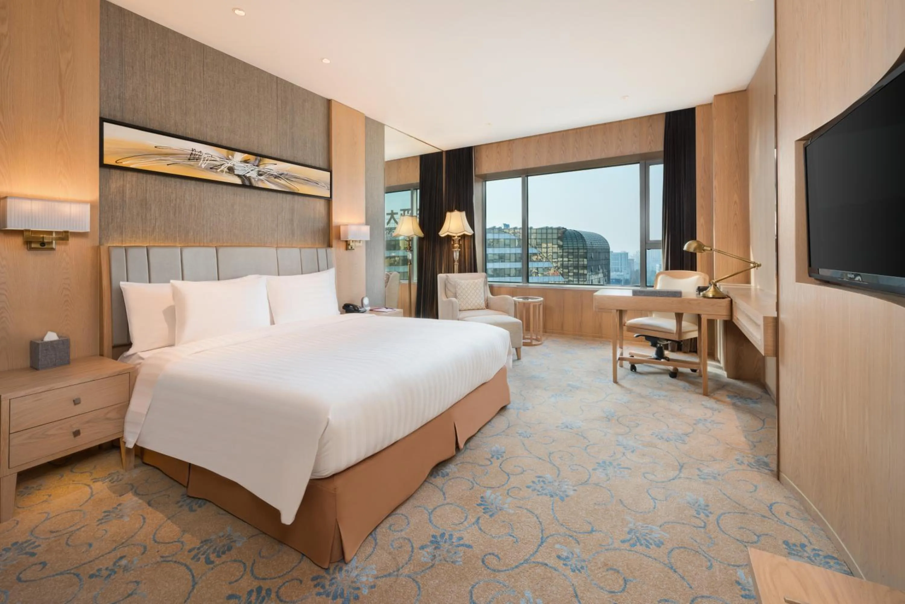 Standard King Room - High Floor in Crowne Plaza Shanghai Noah Square by IHG