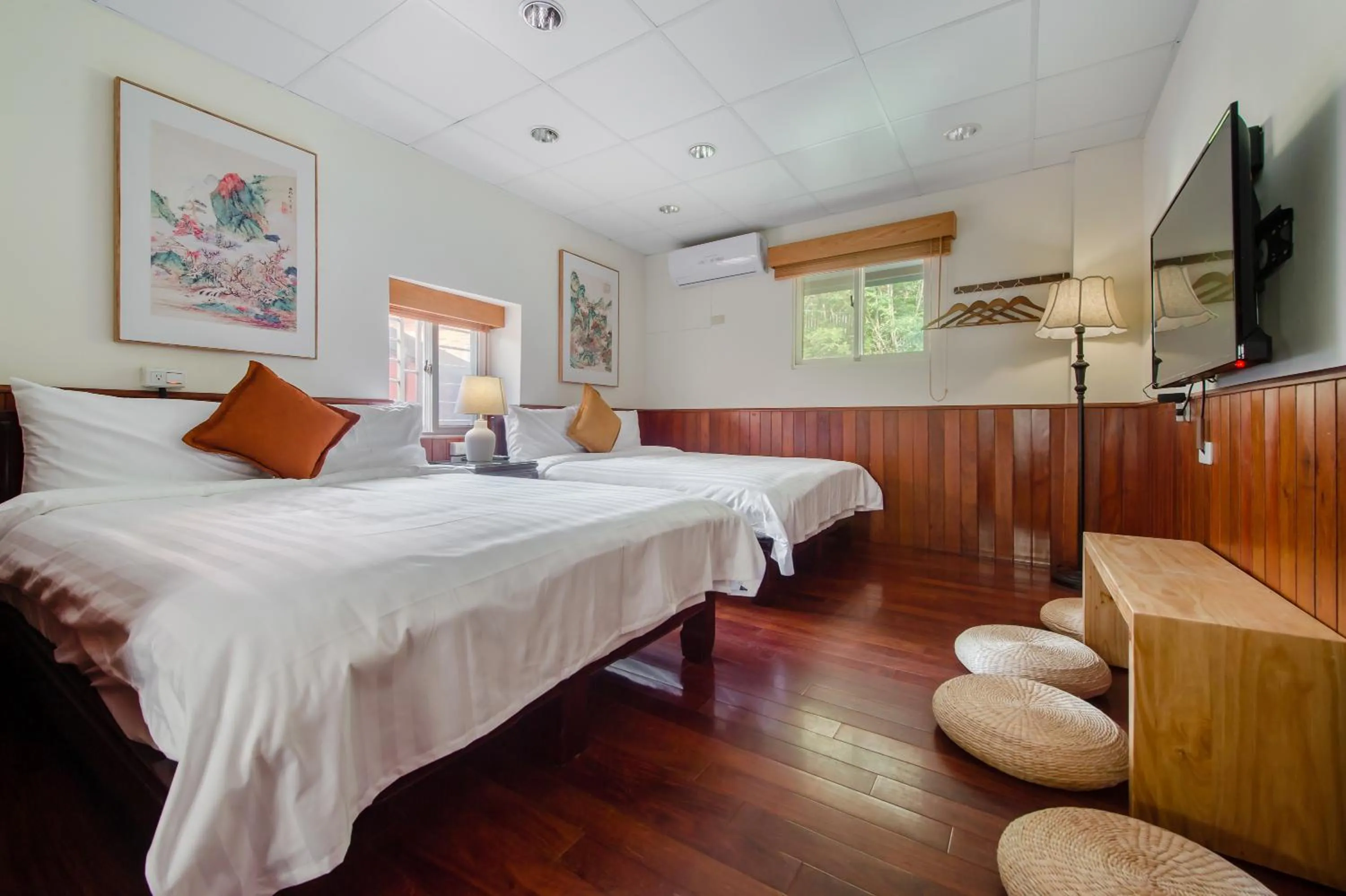 Superior Quadruple Room in Jiufen The Dragon B&B