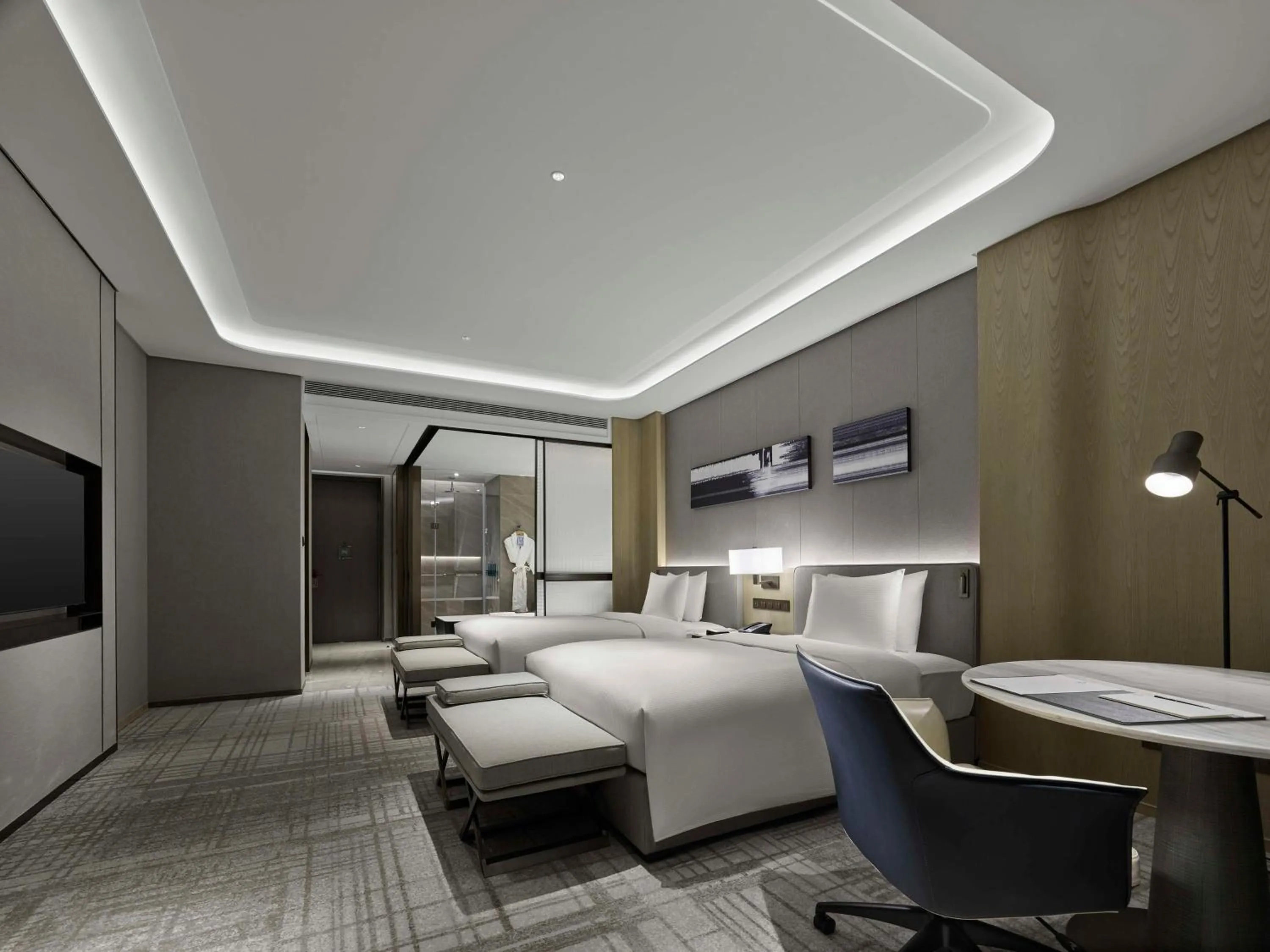 Deluxe Twin Room in Hilton Zhuji