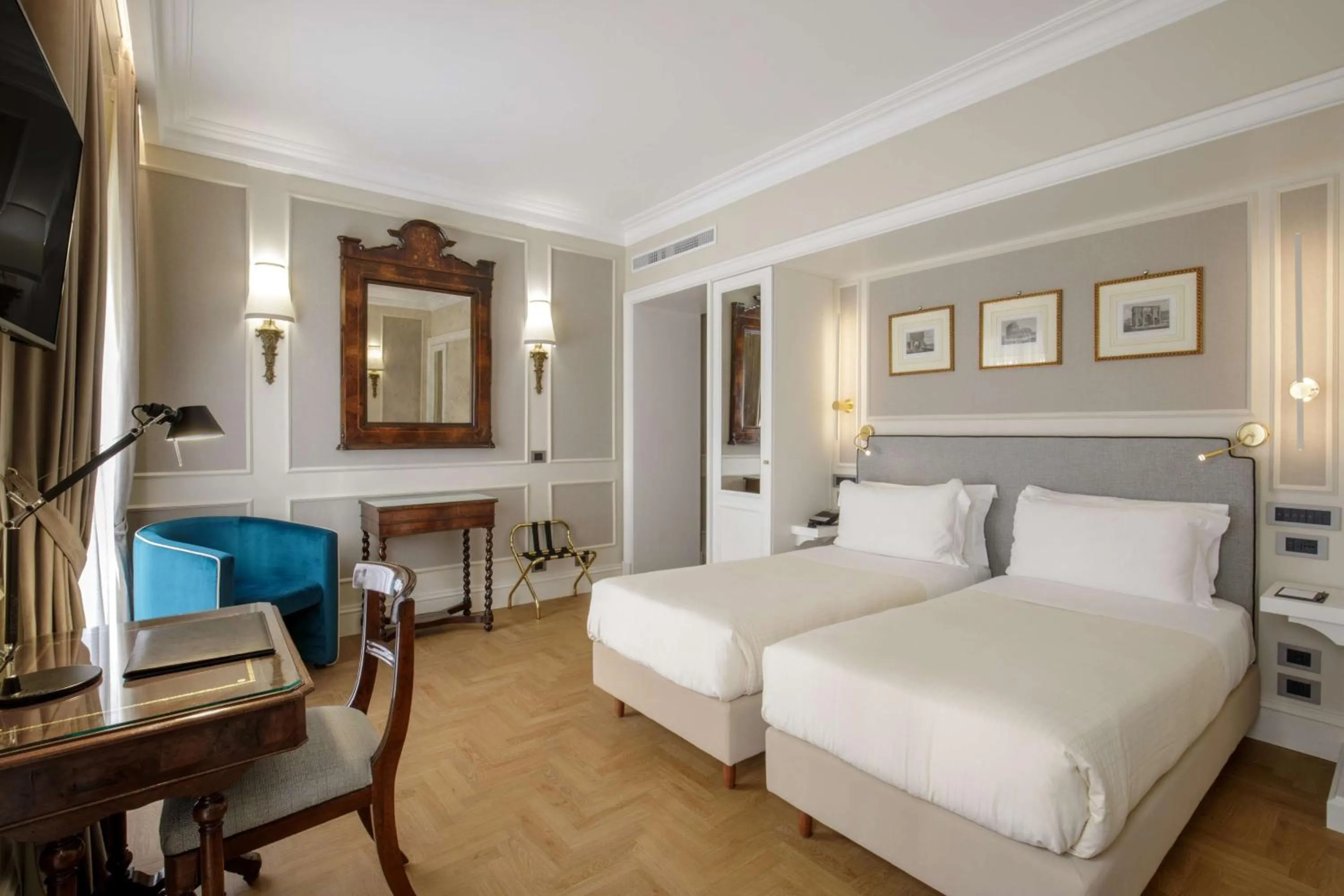 Comfort Twin Room - Non-Smoking in Hotel Canada, BW Premier Collection