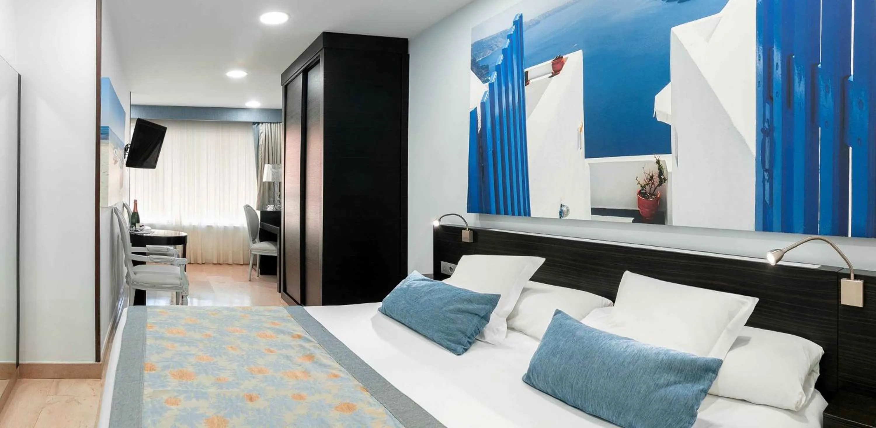 Small Double Room in Hotel Villa del Mar