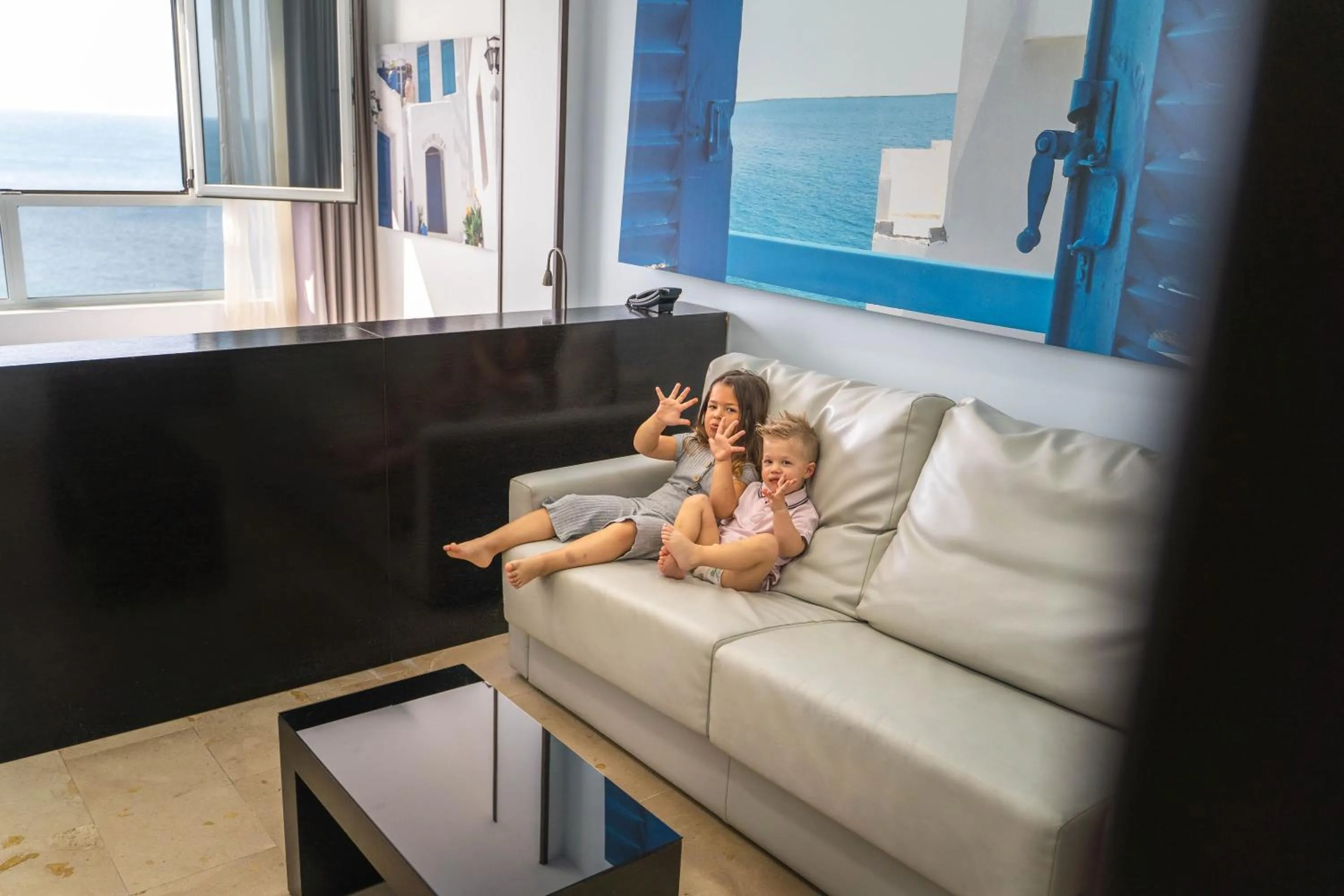 Standard Double Room (2 Adults + 2 Children) in Hotel Villa del Mar