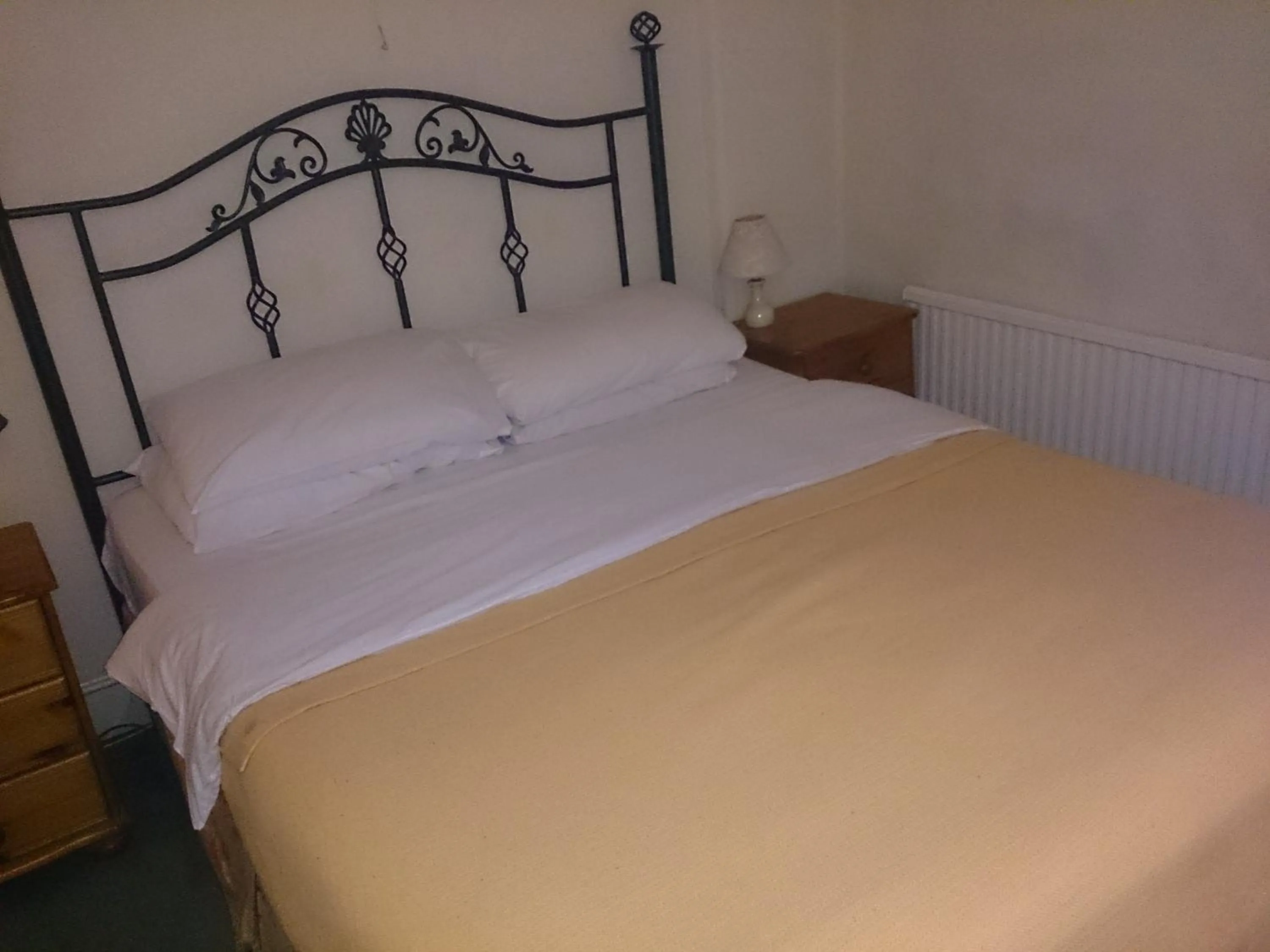 Double or Twin Room in OYO Rose & Crown Hotel