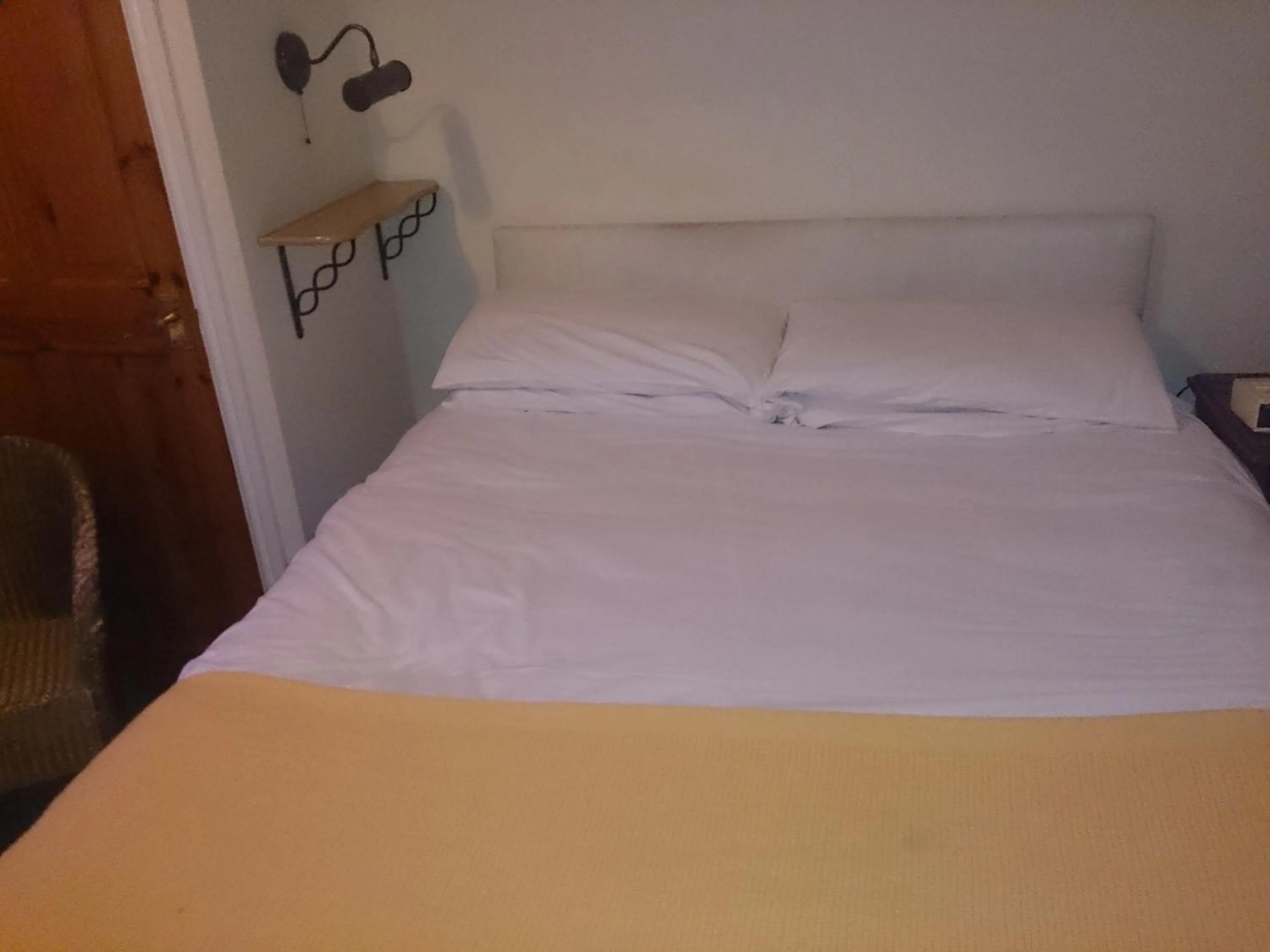 Double Room in OYO Rose & Crown Hotel
