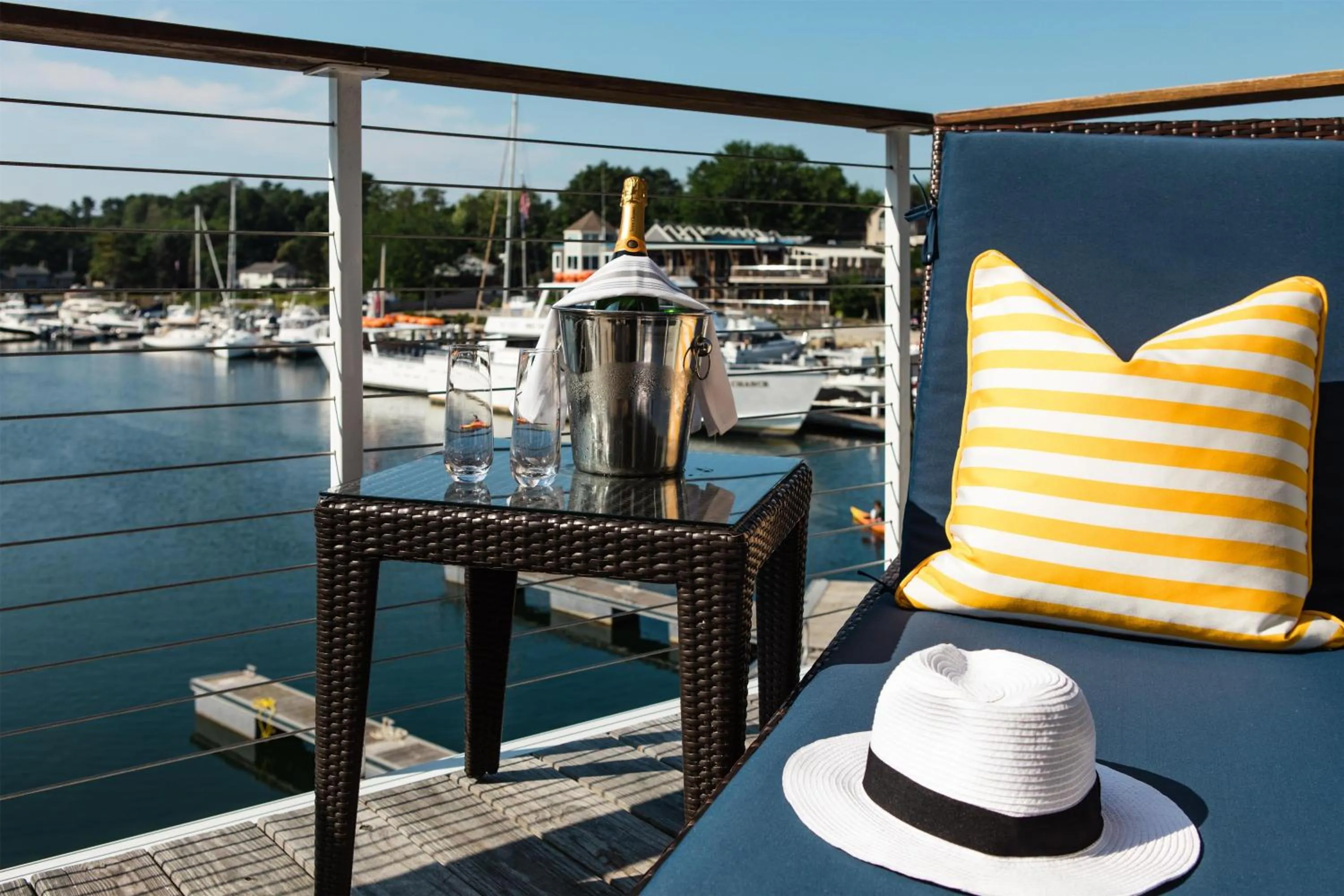 Captain's King Suite with Balcony in The Boathouse
