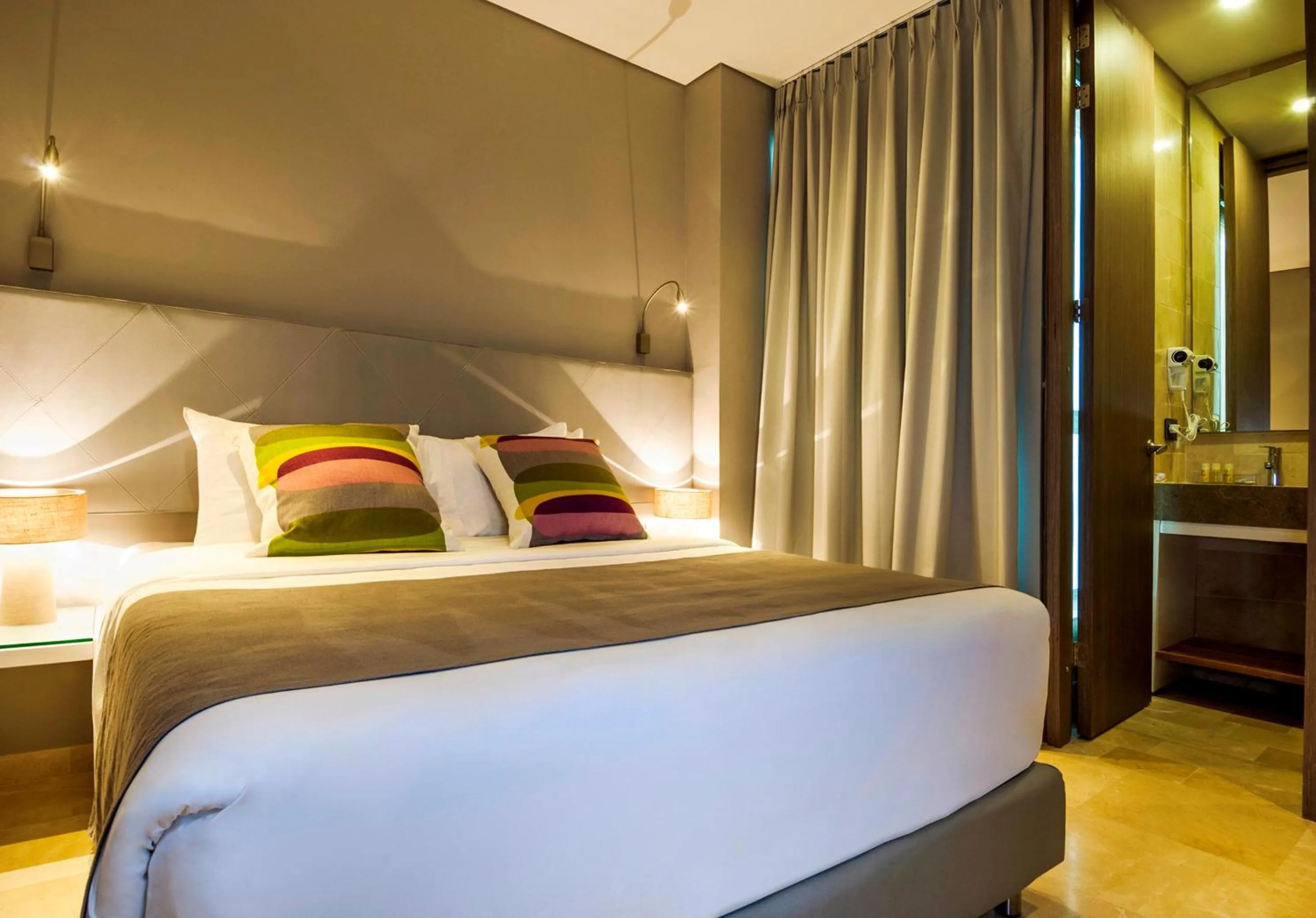 Classic Double Room in Oz Hotel Cartagena