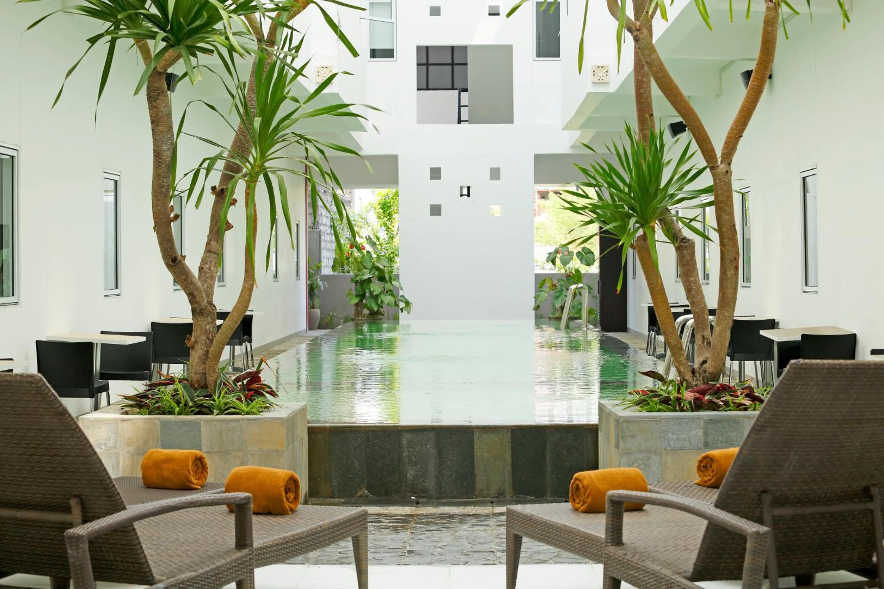 Smart Twin Room in Amaris Hotel Sunset Road - Bali