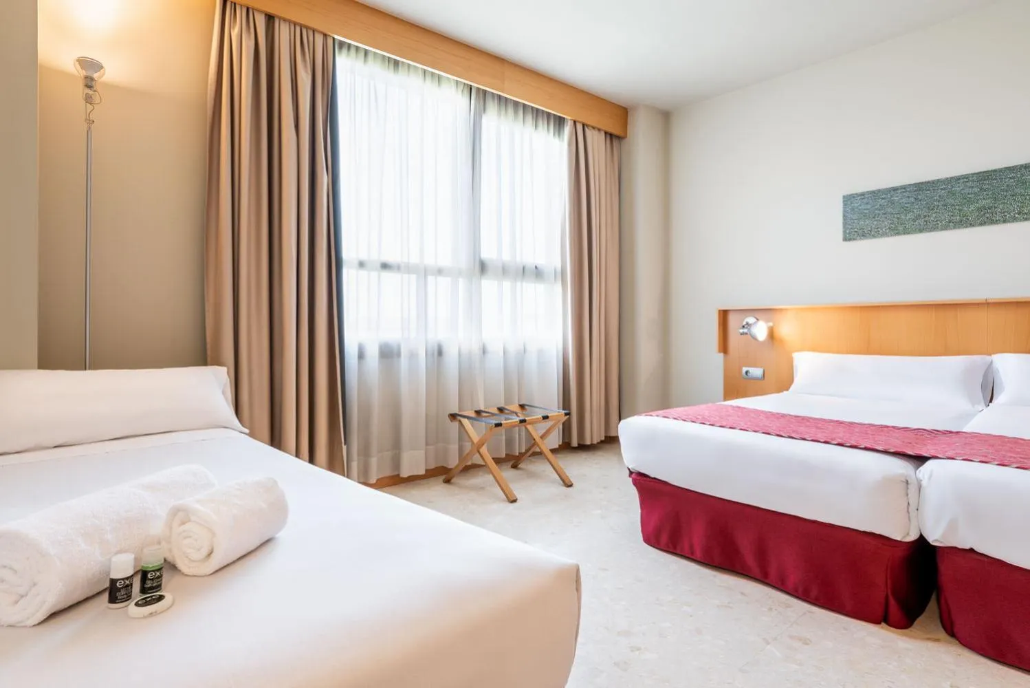 Triple Room in Aparthotel Exe Campus San Mamés