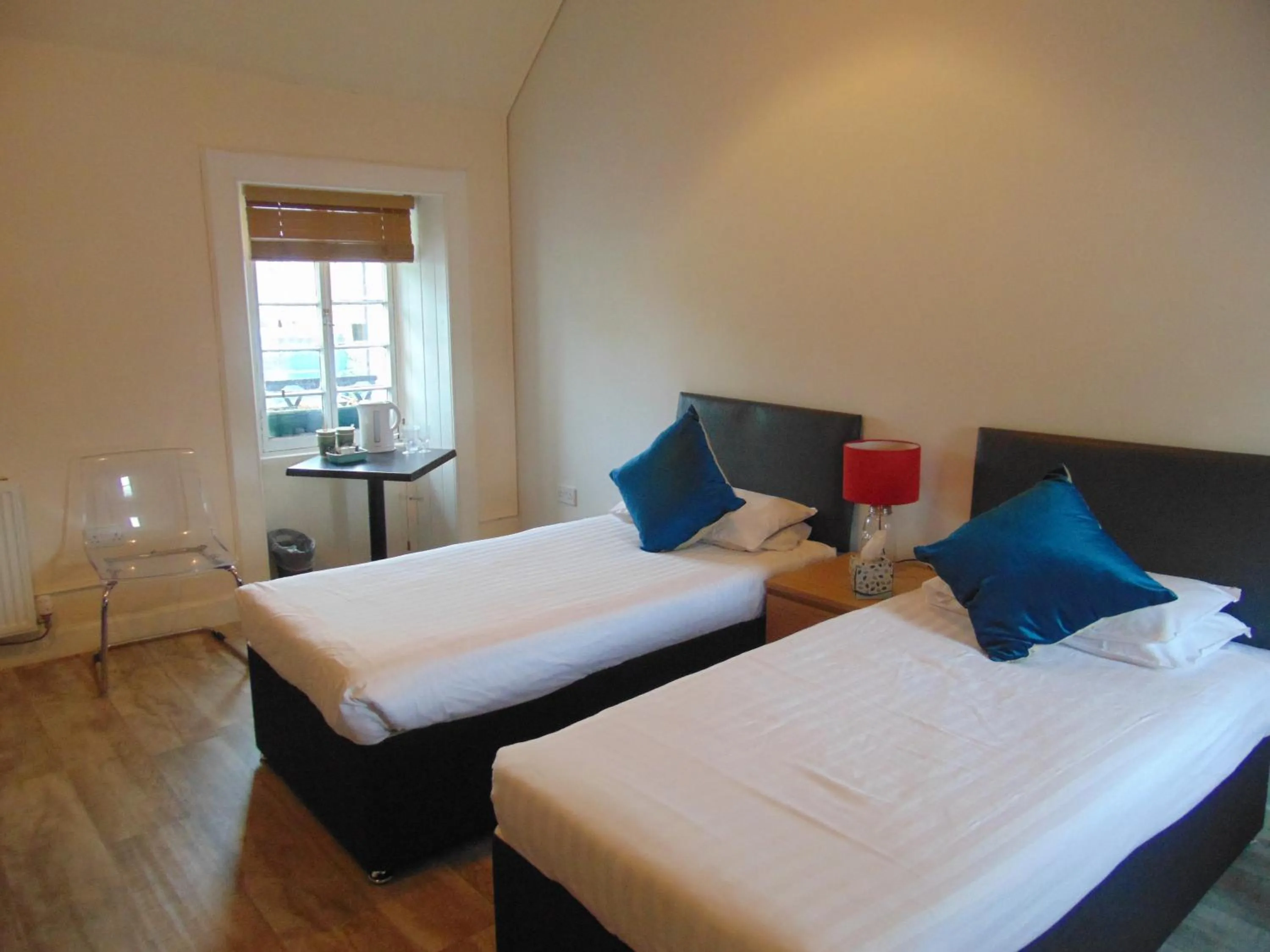 Quadruple Room with Private Bathroom in Callander Hostel