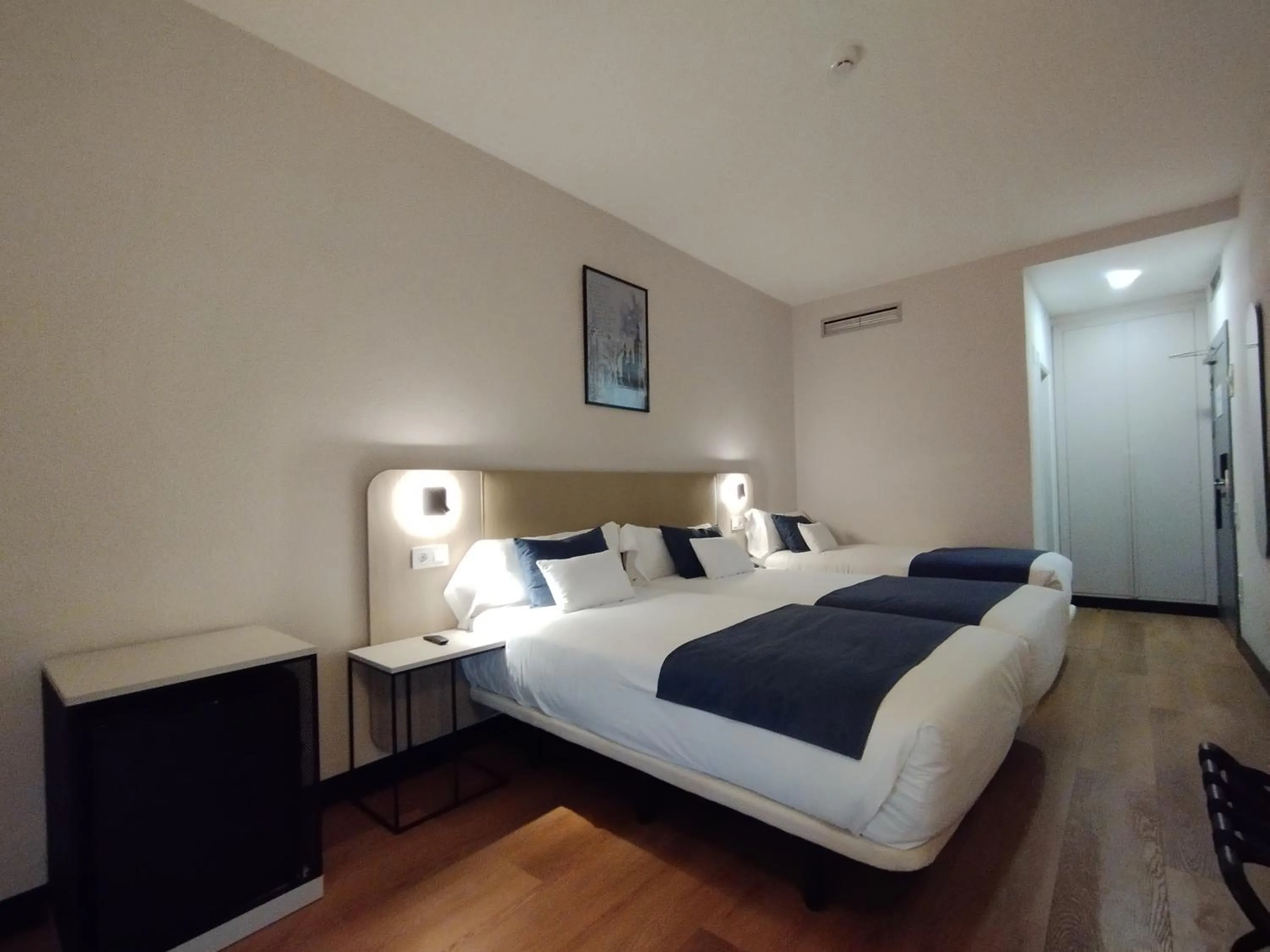 Family Double Room in Hotel Don Jaime 54