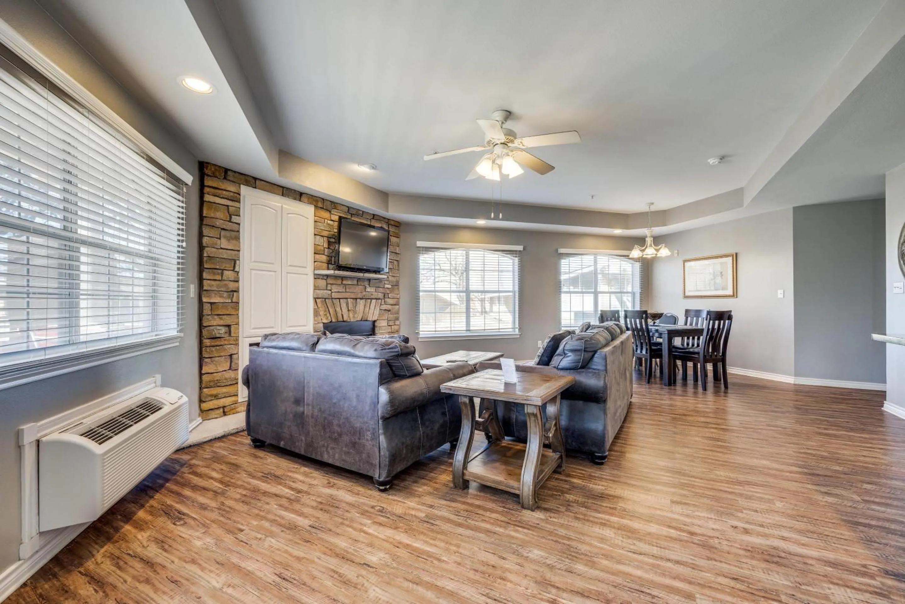 Efficiency King Suite with Living room - Non Smoking in Tanglewood Resort on Lake Texoma, an Ascend Collection Resort